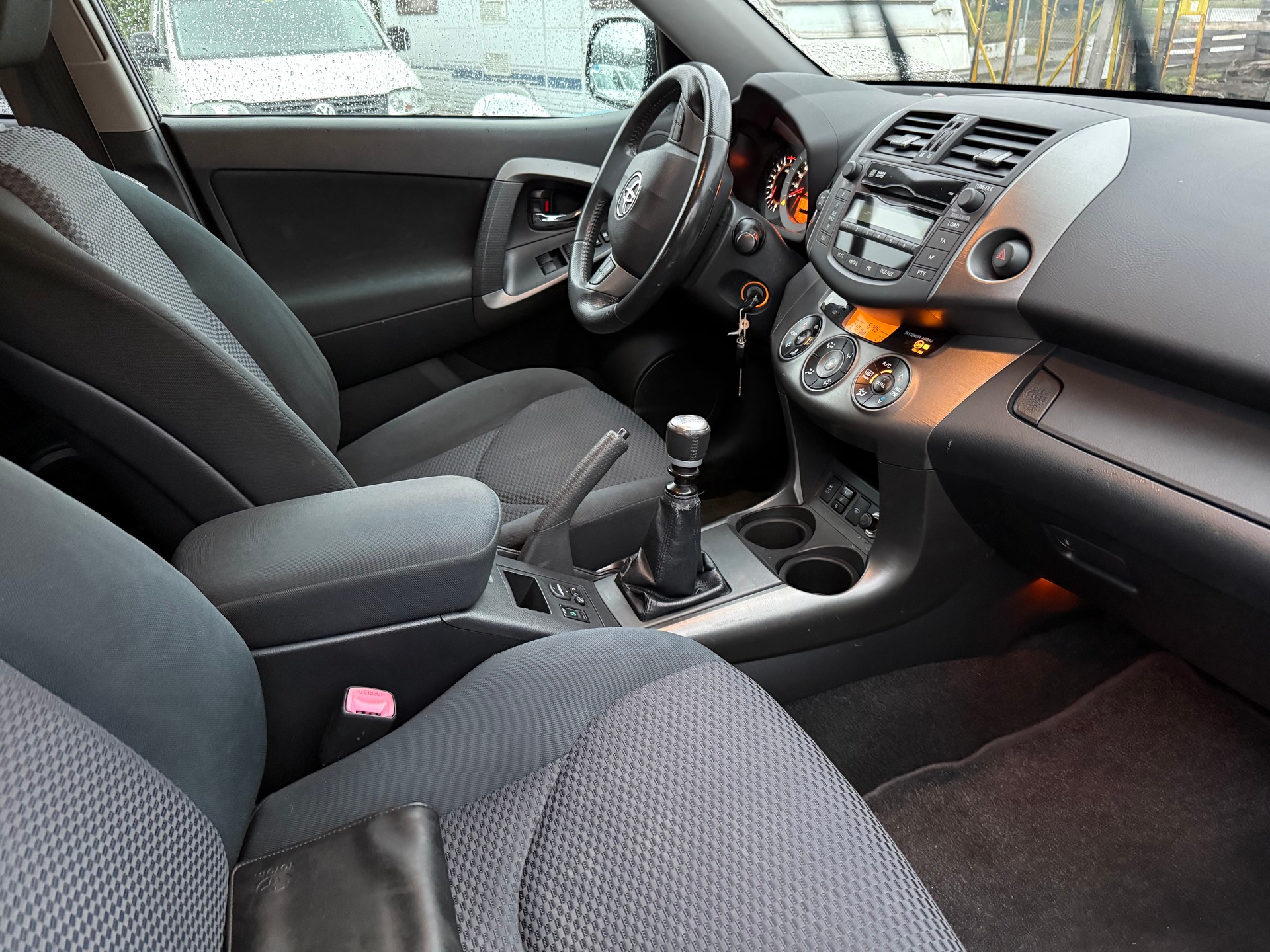 TOYOTA RAV-4 2.0 16V Linea Terra-image-7