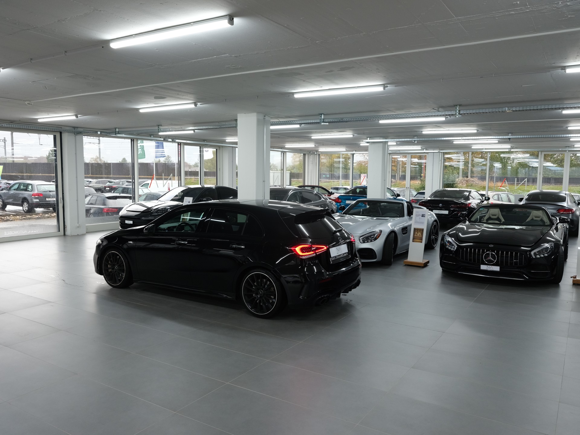 MERCEDES-BENZ A 35 AMG 4Matic Edition 1 Speedshift *Burmester* *360 Kamera* *AMG Performance*-image-13