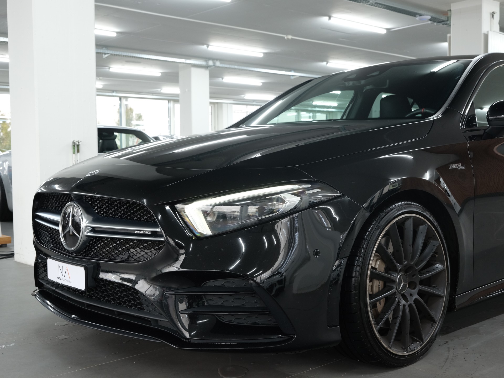MERCEDES-BENZ A 35 AMG 4Matic Edition 1 Speedshift *Burmester* *360 Kamera* *AMG Performance*-image-9
