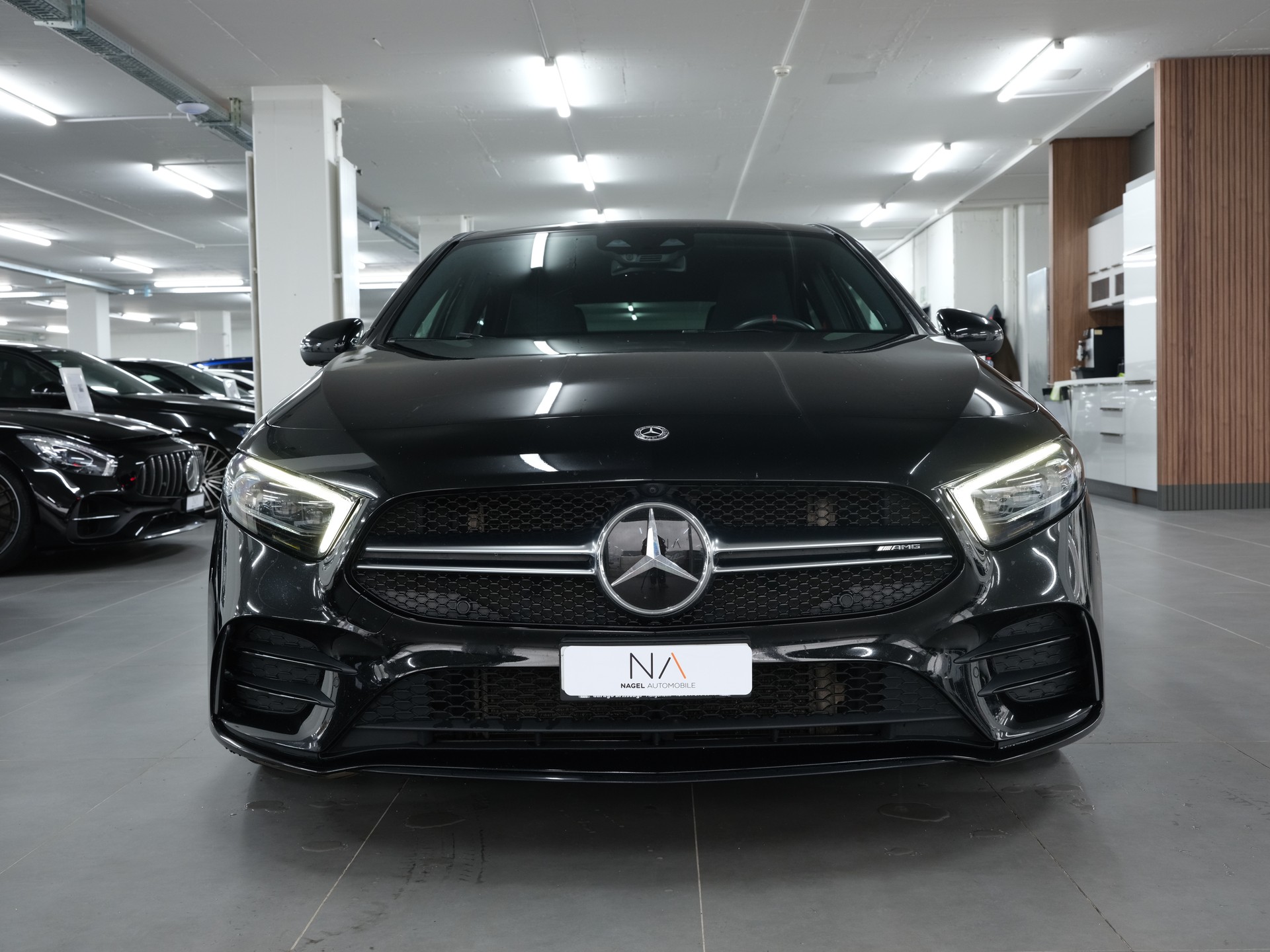 MERCEDES-BENZ A 35 AMG 4Matic Edition 1 Speedshift *Burmester* *360 Kamera* *AMG Performance*-image-10