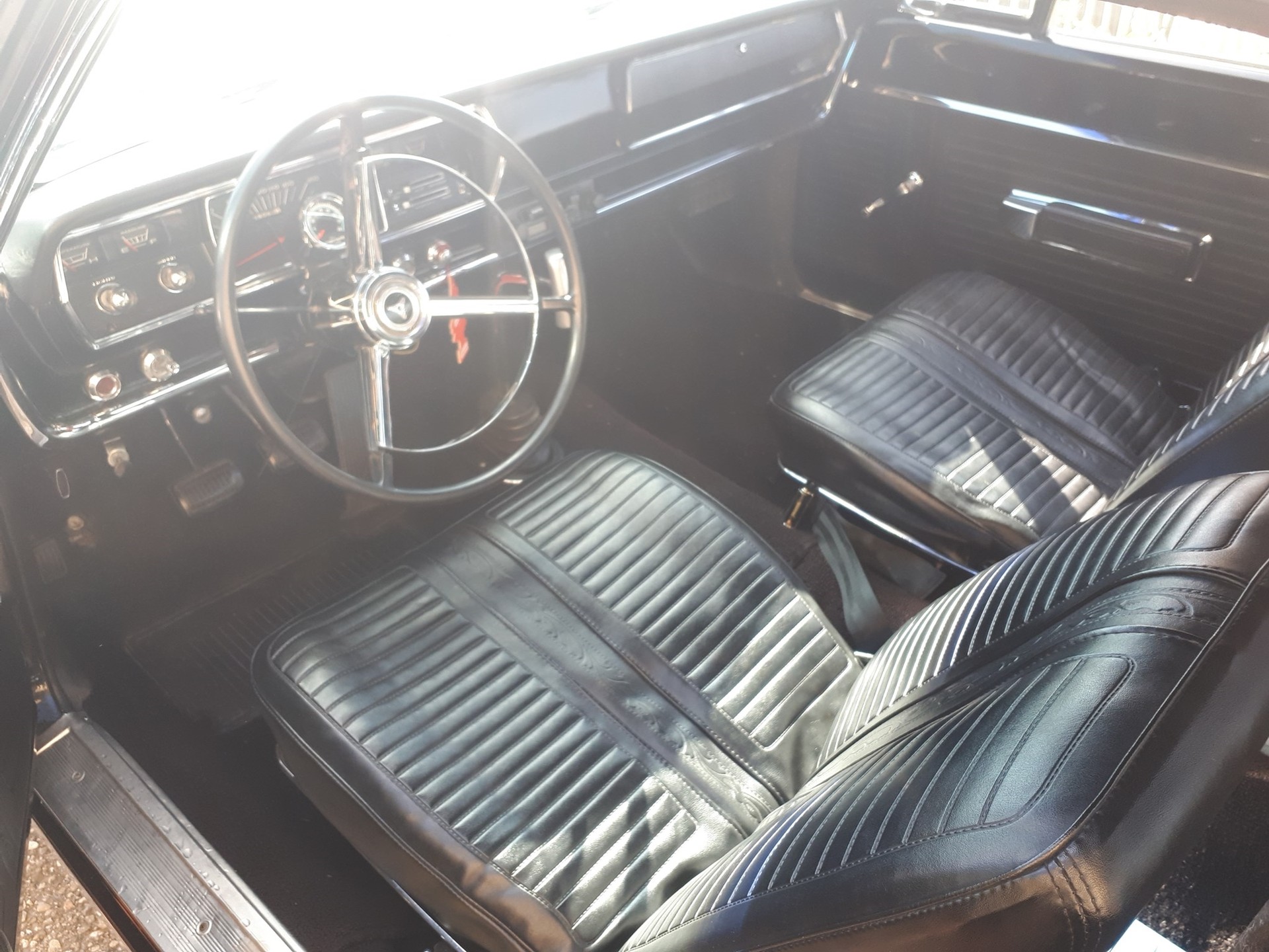 PLYMOUTH Belvedere-image-5