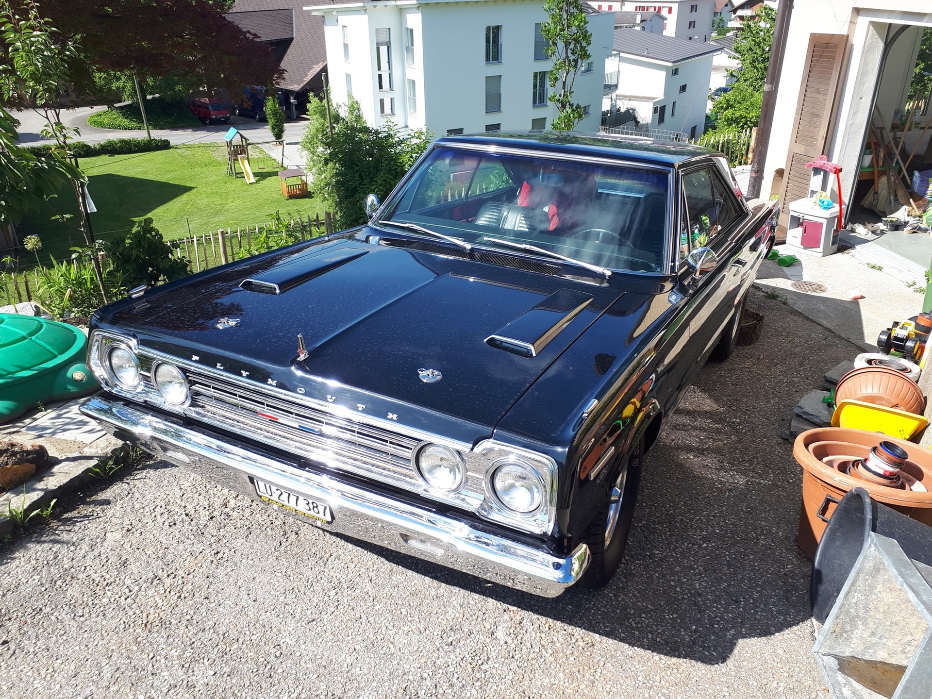 PLYMOUTH Belvedere-image-1