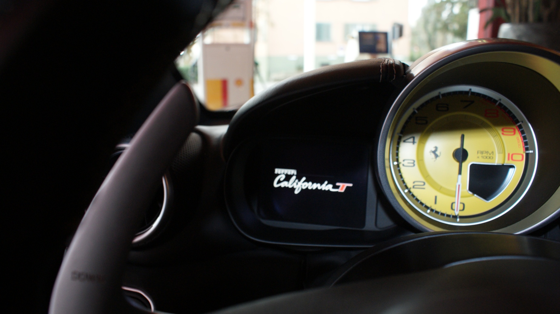 FERRARI CALIFORNIA-image-5