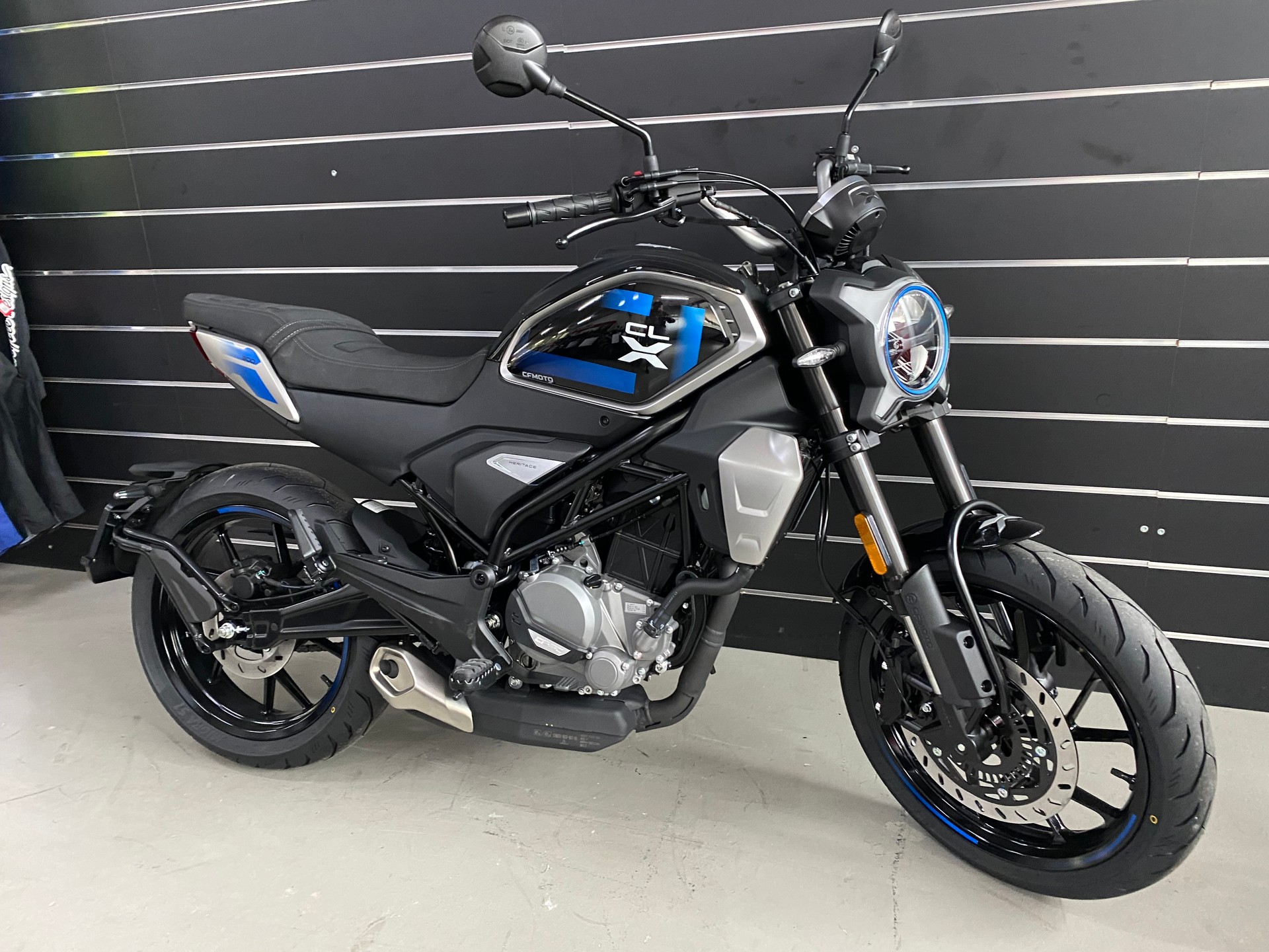 CF MOTO 300 CL-X-image-3