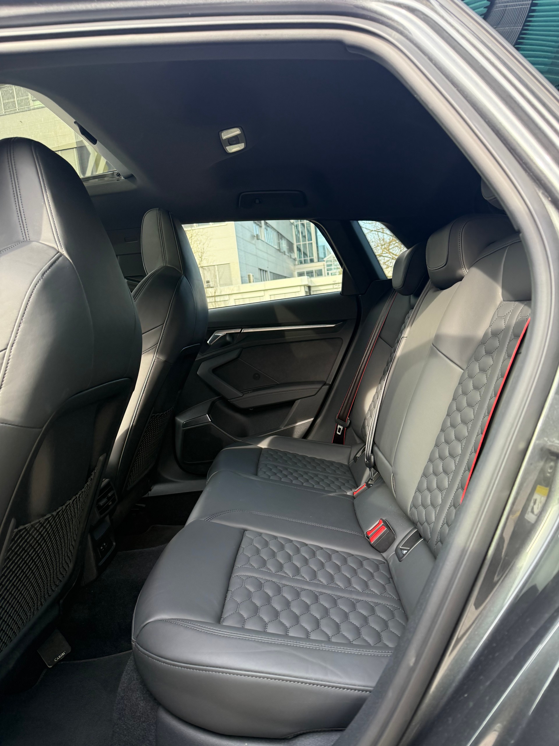 AUDI RS3 Sportback 2.5 TSI quattro-image-12