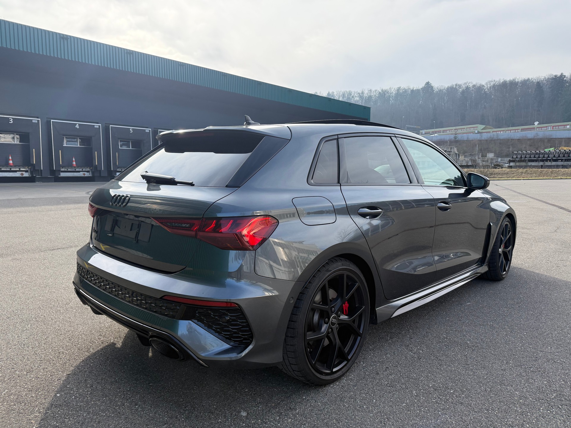 AUDI RS3 Sportback 2.5 TSI quattro-image-4