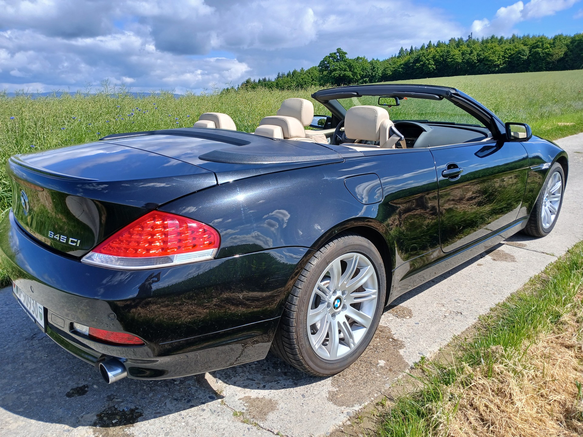 BMW 645 CI-image-7