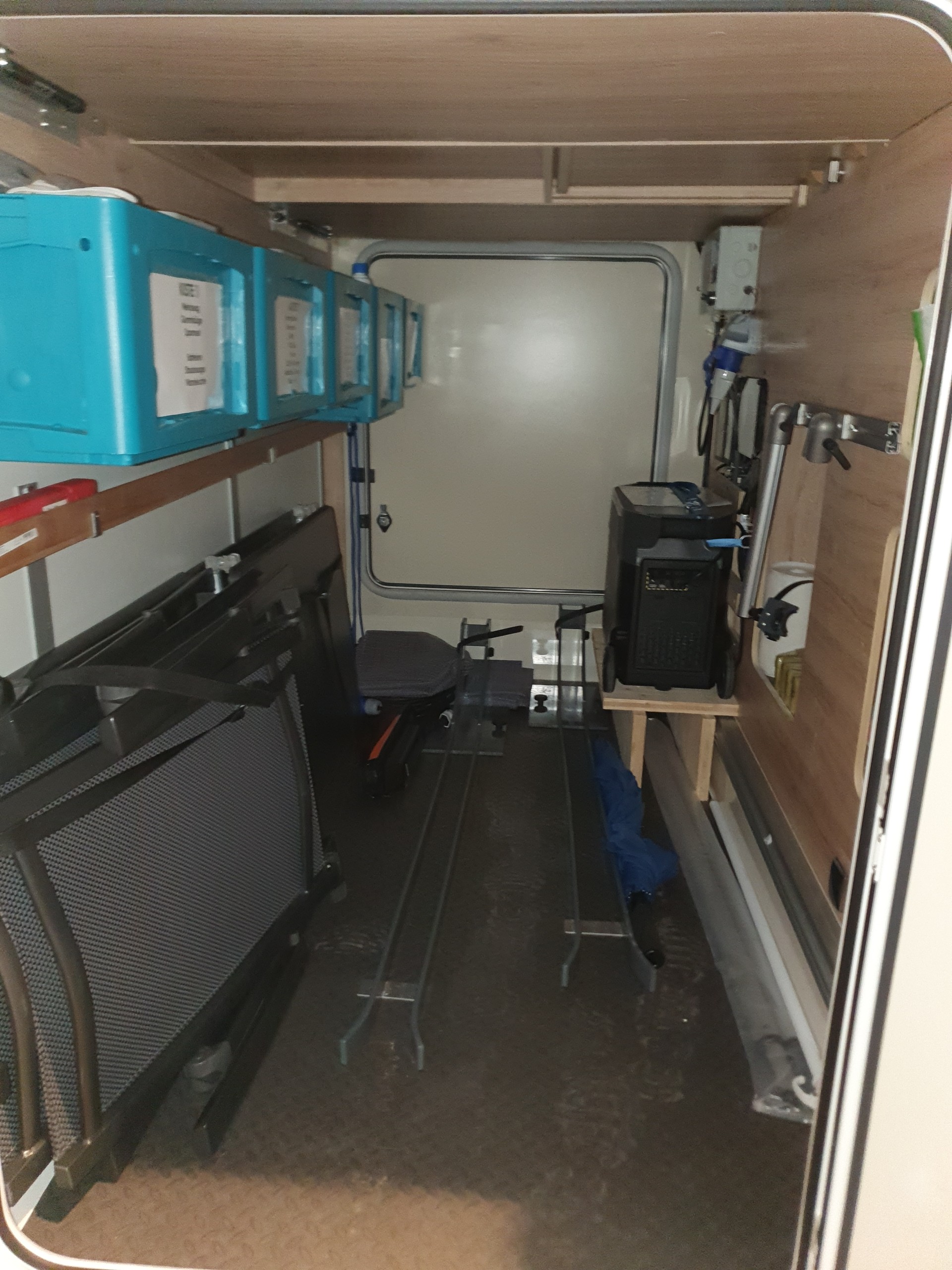 EURA MOBIL PT 720 EF-image-13