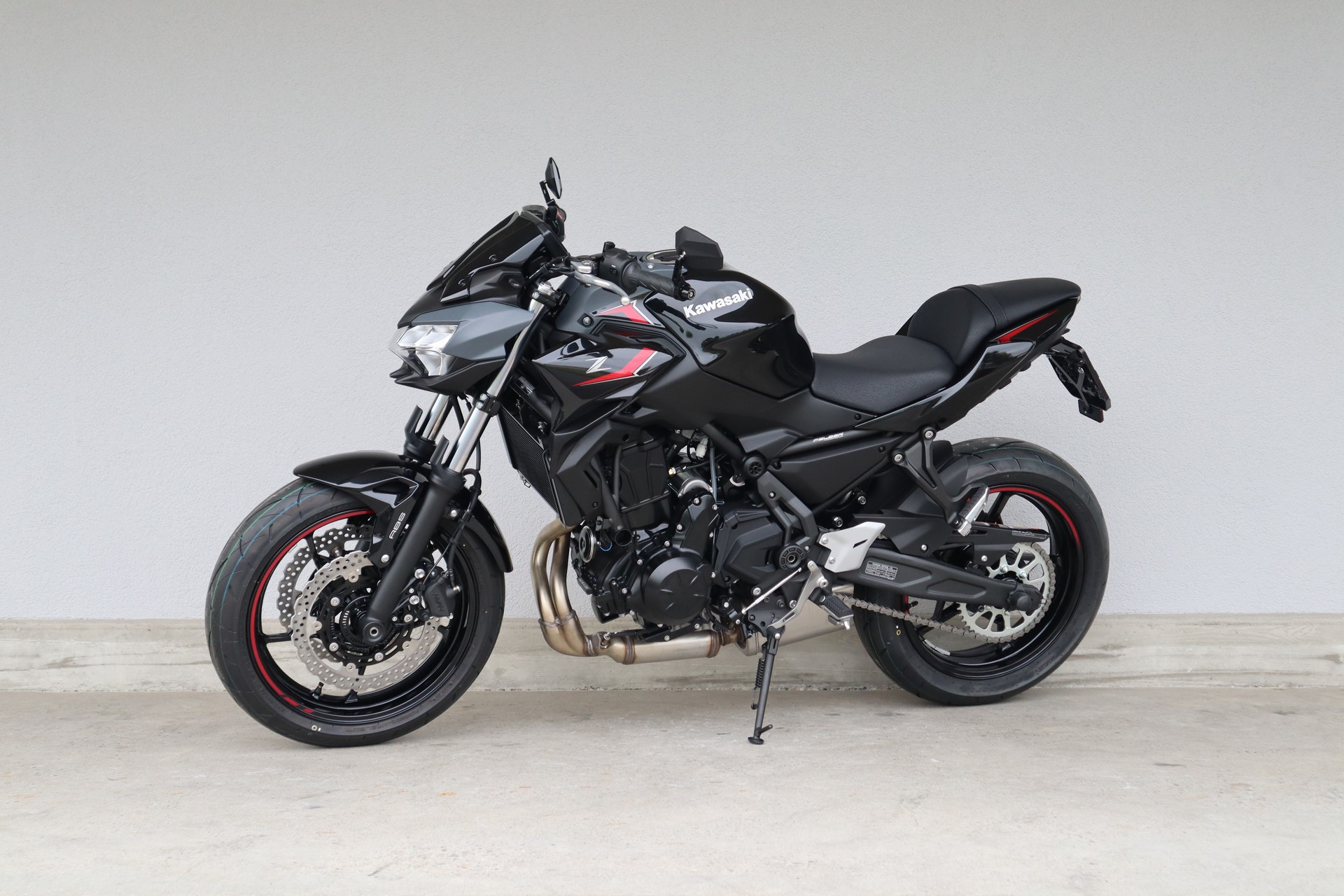 KAWASAKI Z 650-image-5