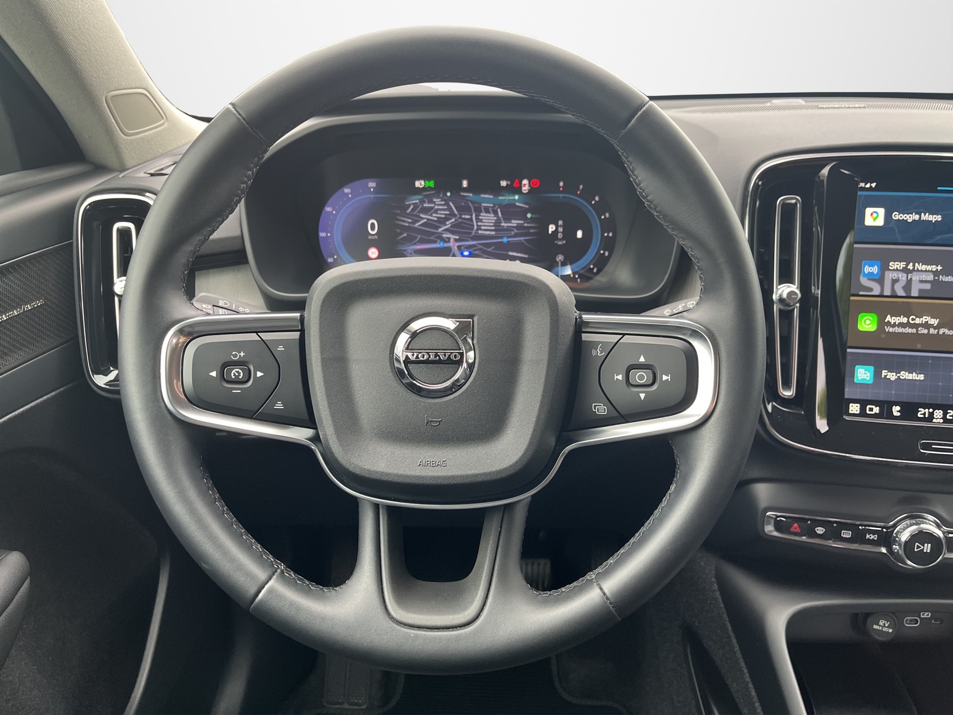VOLVO XC40 2.0 B4 MH Plus Dark-image-10
