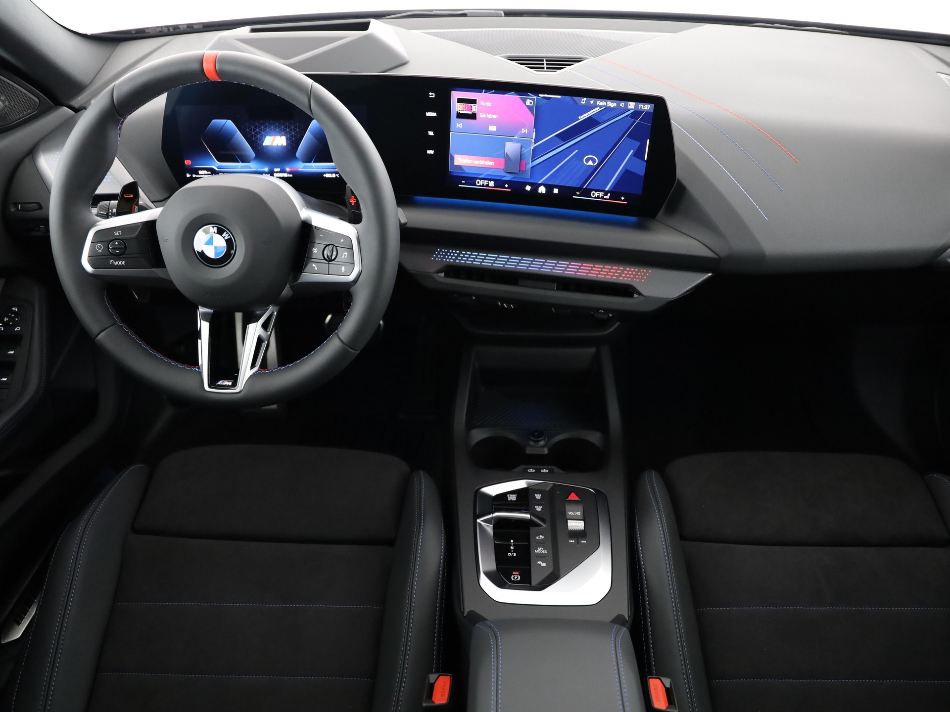 BMW M235i xDrive Gran Coupé-image-4
