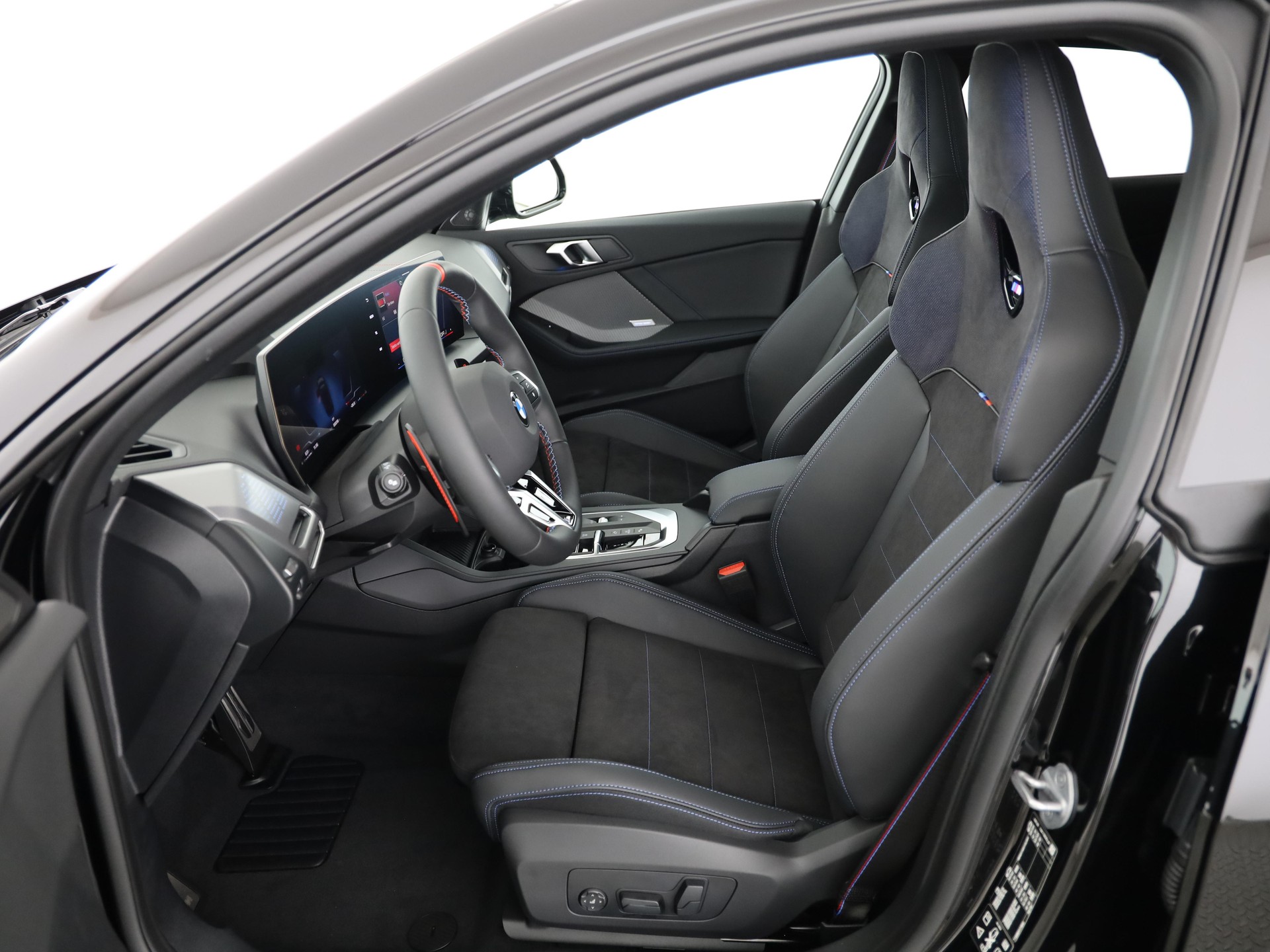 BMW M235i xDrive Gran Coupé-showroom-element-3