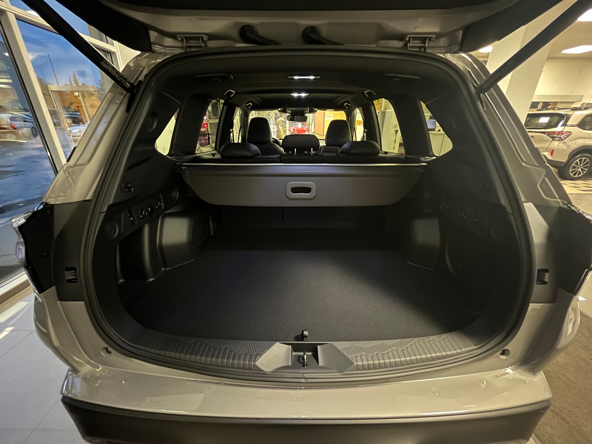 SUBARU Forester Station 2.0i e-Boxer-image-5