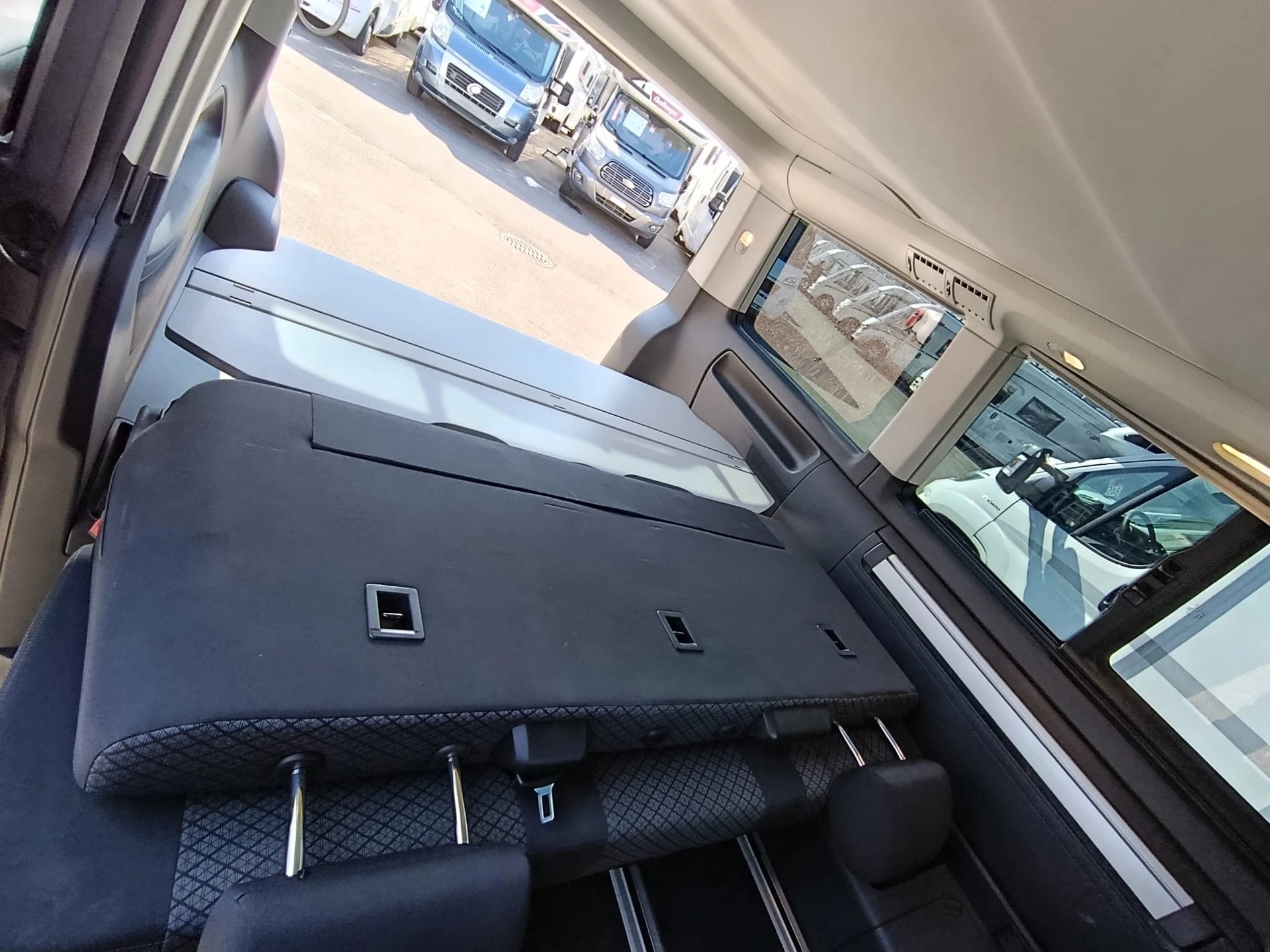 VW T6.1 California 2.0 TDI Beach Liberty Spirit DSG | 8x bereift | AHK | Veloträger | neue Batterie | MFK-image-18