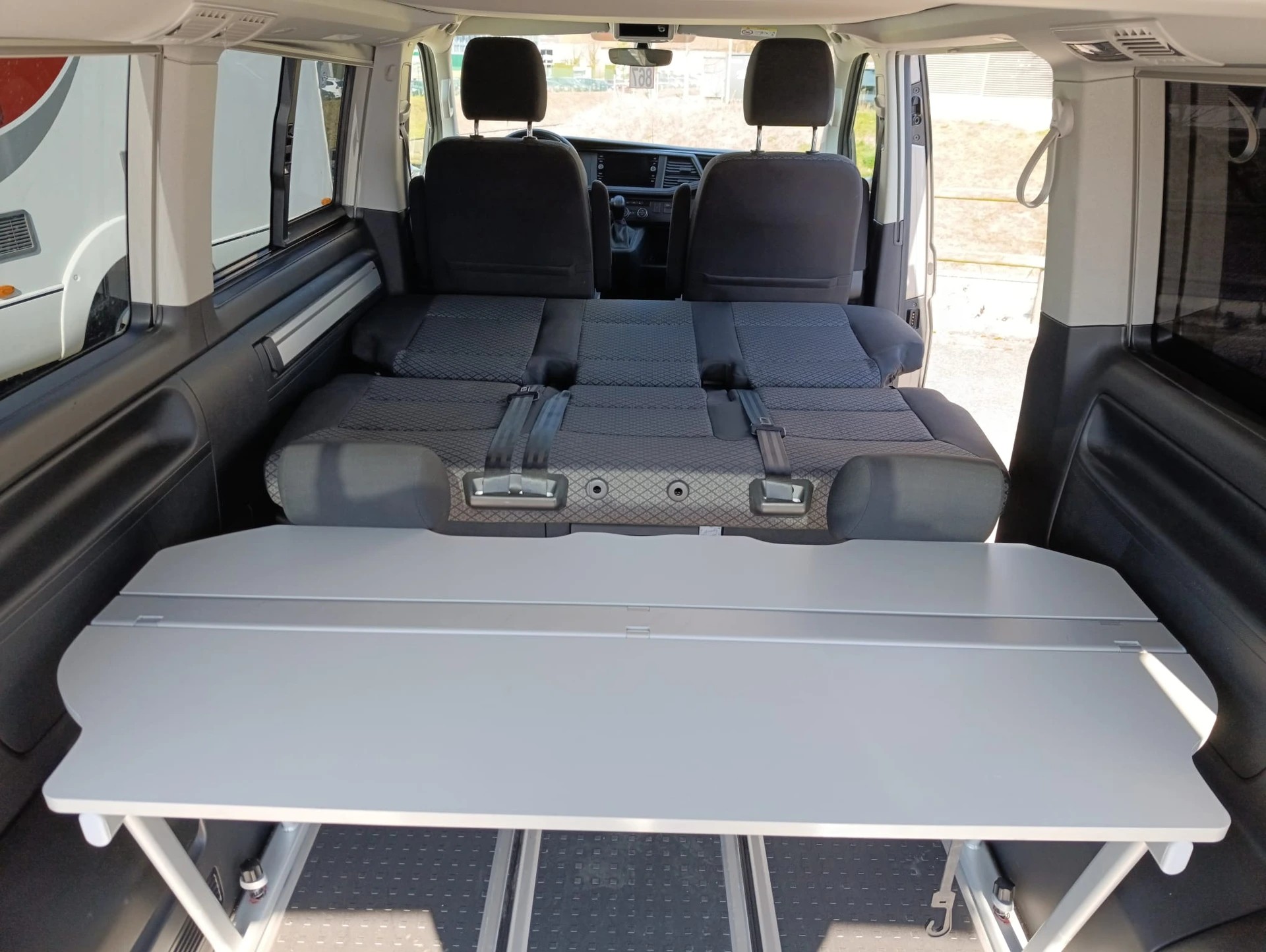 VW T6.1 California 2.0 TDI Beach Liberty Spirit DSG | 8x bereift | AHK | Veloträger | neue Batterie | MFK-image-14