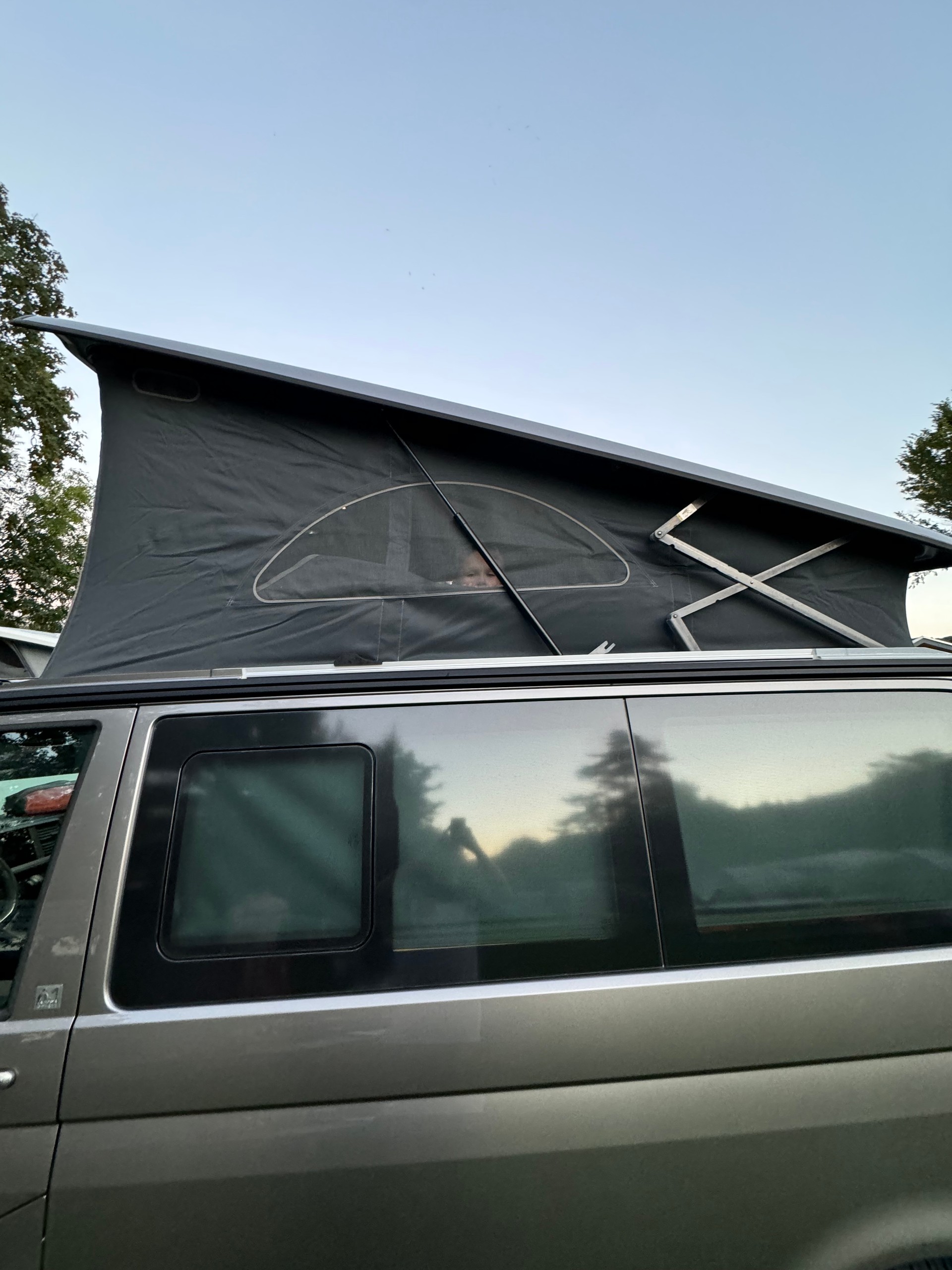 VW T6.1 California 2.0 TDI Beach Liberty Spirit DSG | 8x bereift | AHK | Veloträger | neue Batterie | MFK-image-7