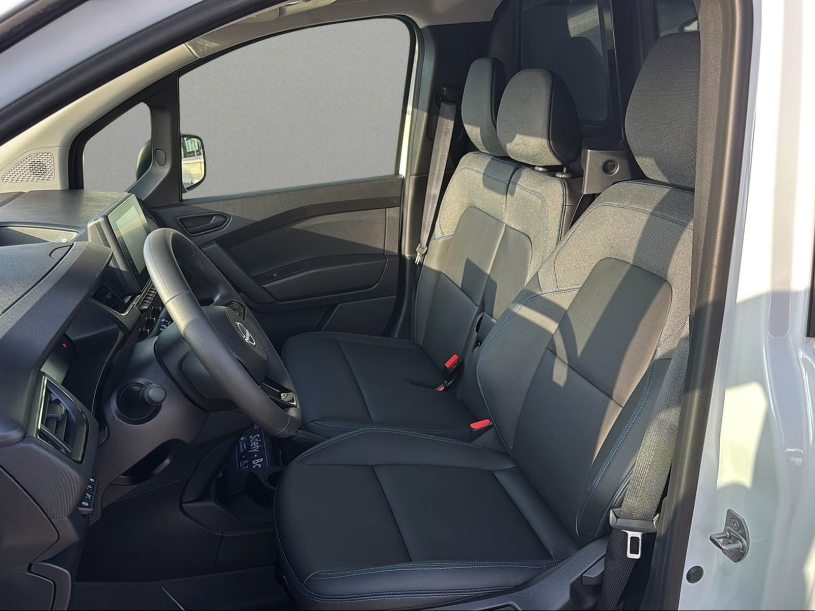 NISSAN Townstar 1.3 DIG-T L1 Acenta-showroom-element-3
