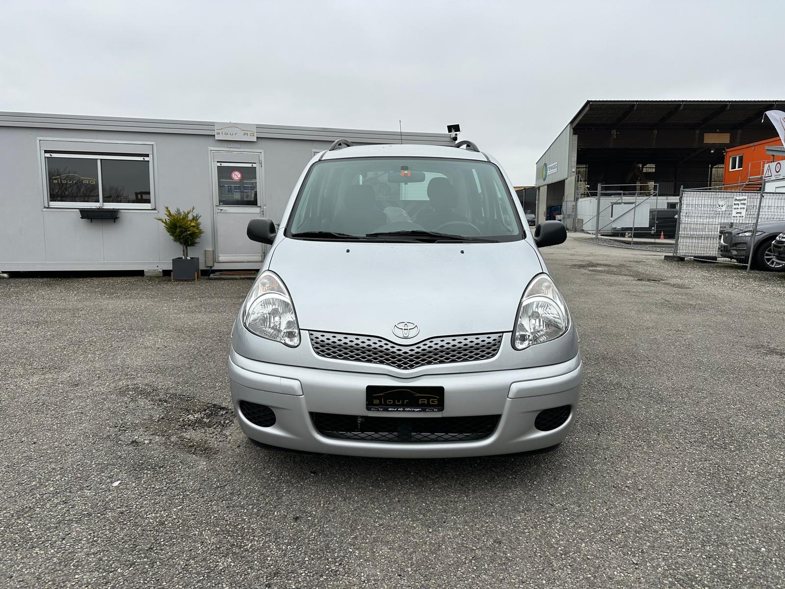 TOYOTA Yaris Verso 1.3 Linea Sol