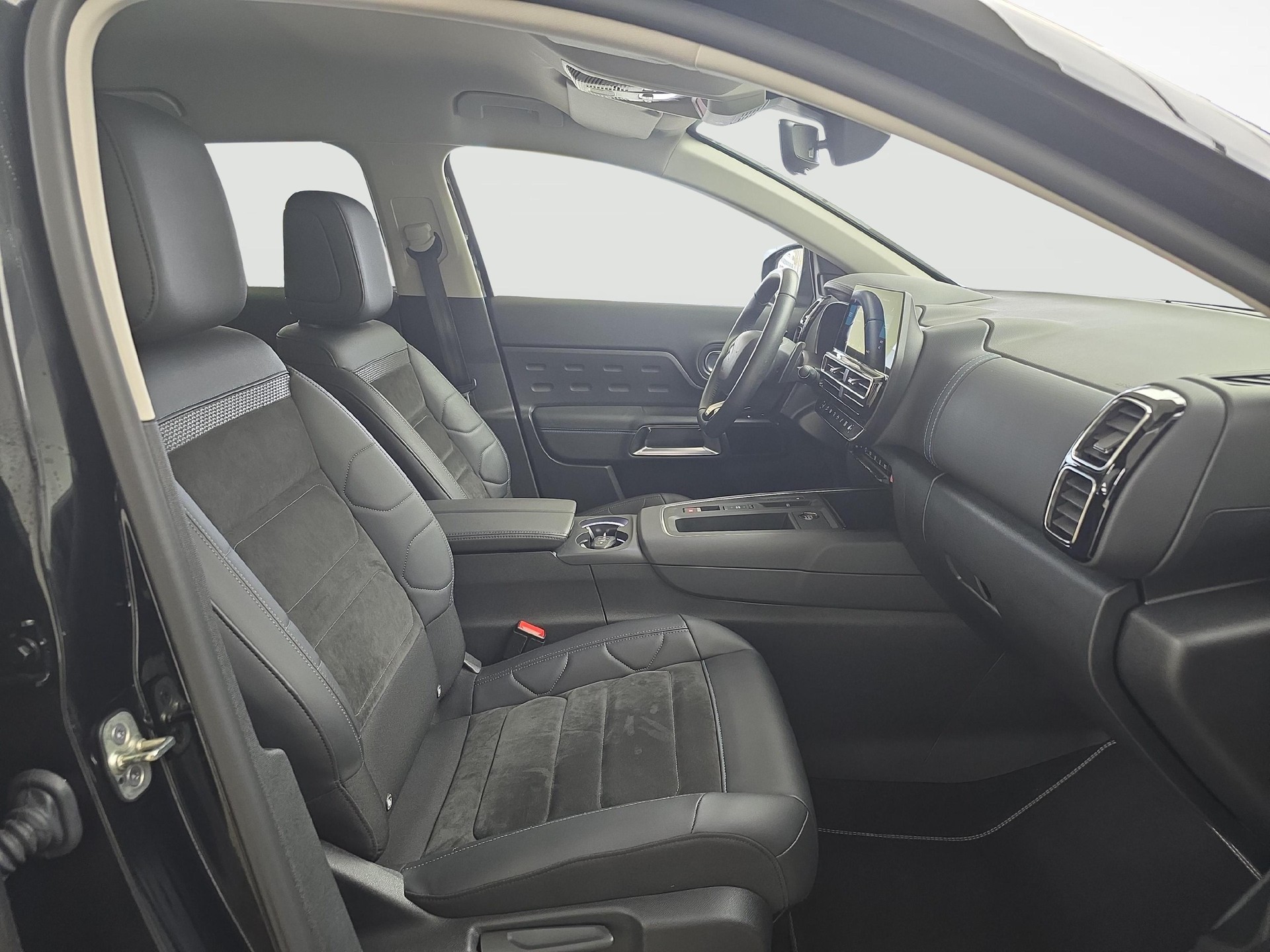 CITROEN C5 Aircross 1.6 Plug-in Hybrid Shine / Jetzt mit attraktivem 1.99% Leasing-image-9