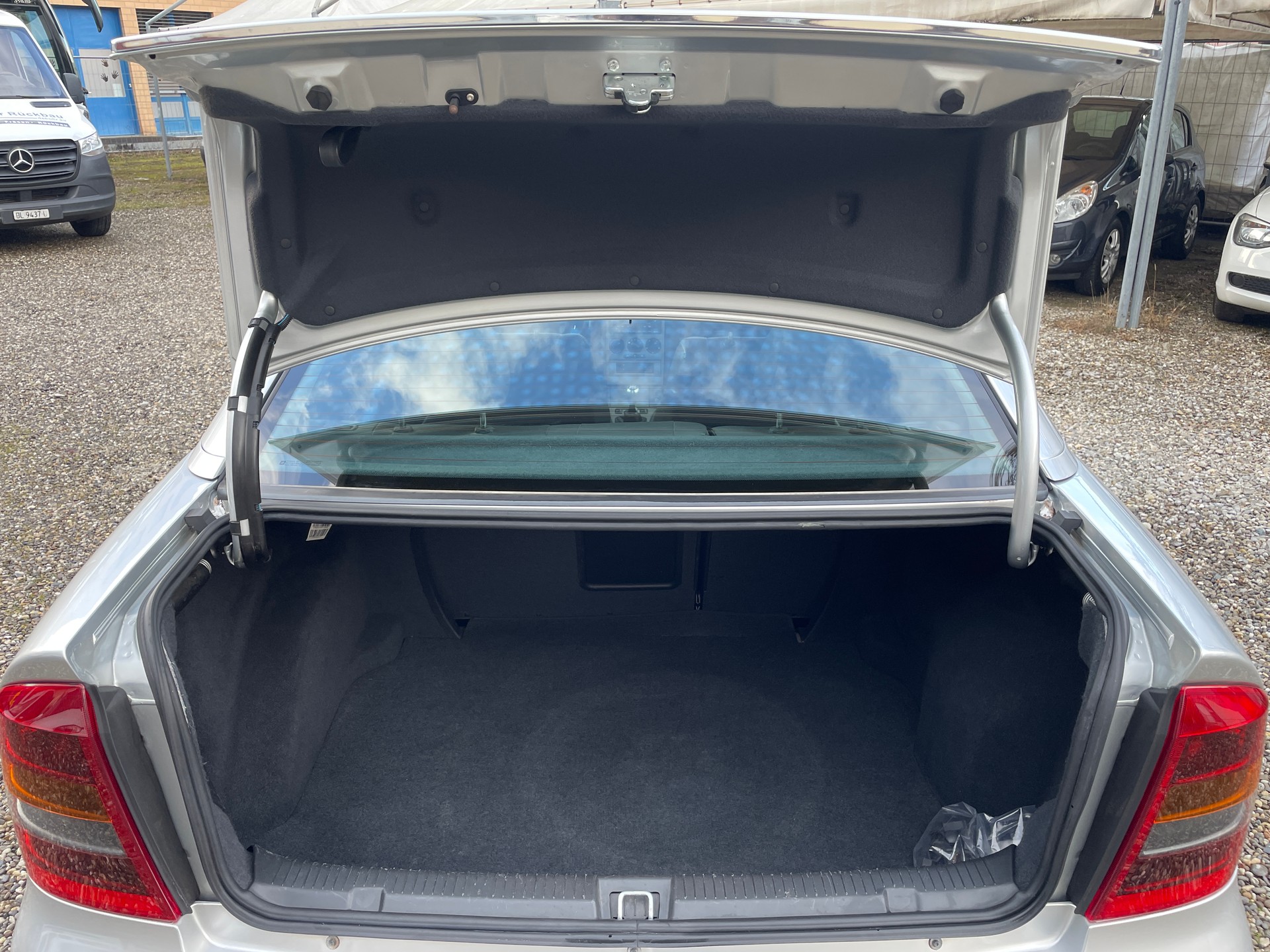 OPEL Astra Coupé 2.0i 16V Turbo-image-13