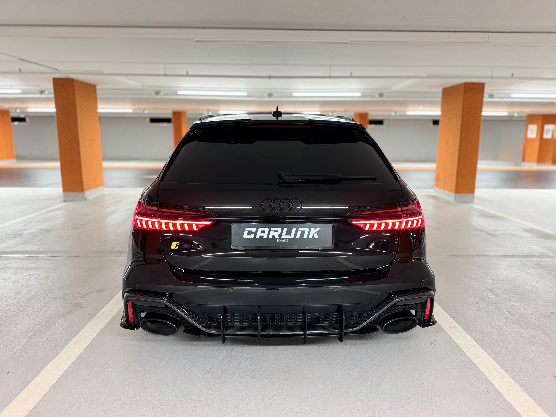 AUDI RS6 Avant 4.0 TFSI V8 quattro-showroom-element-3