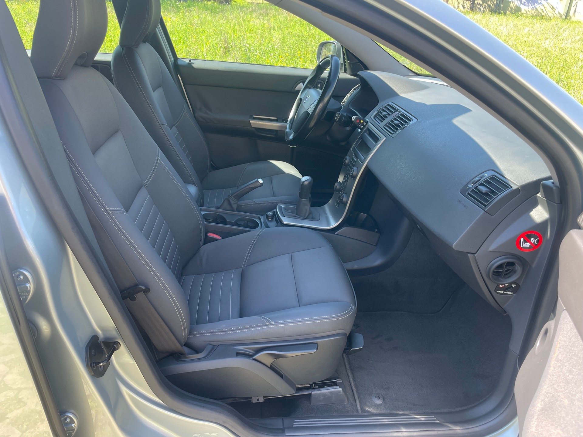 VOLVO V50 2.0D Kinetic-image-7