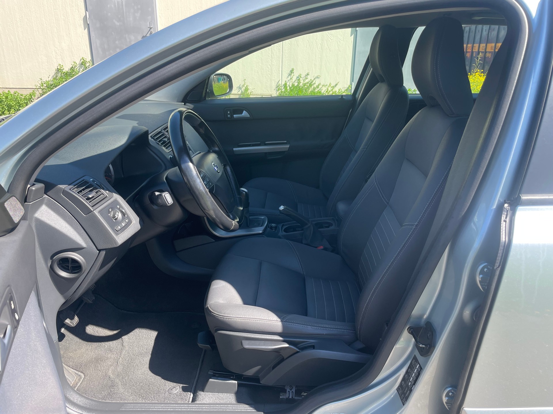 VOLVO V50 2.0D Kinetic-image-6