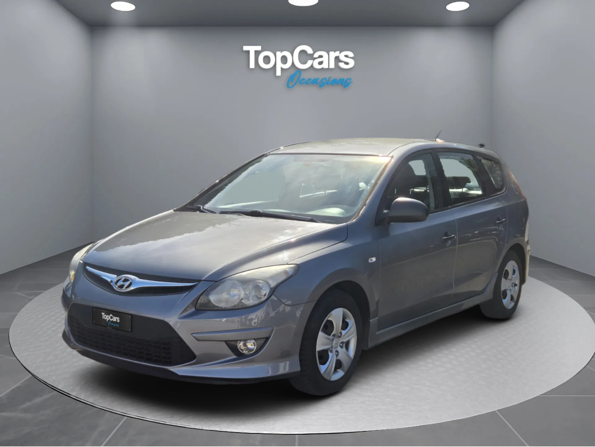 HYUNDAI i30 Wagon 1.4 Comfort ** Frish MFK ** Expertise & Service du jour **-image-3