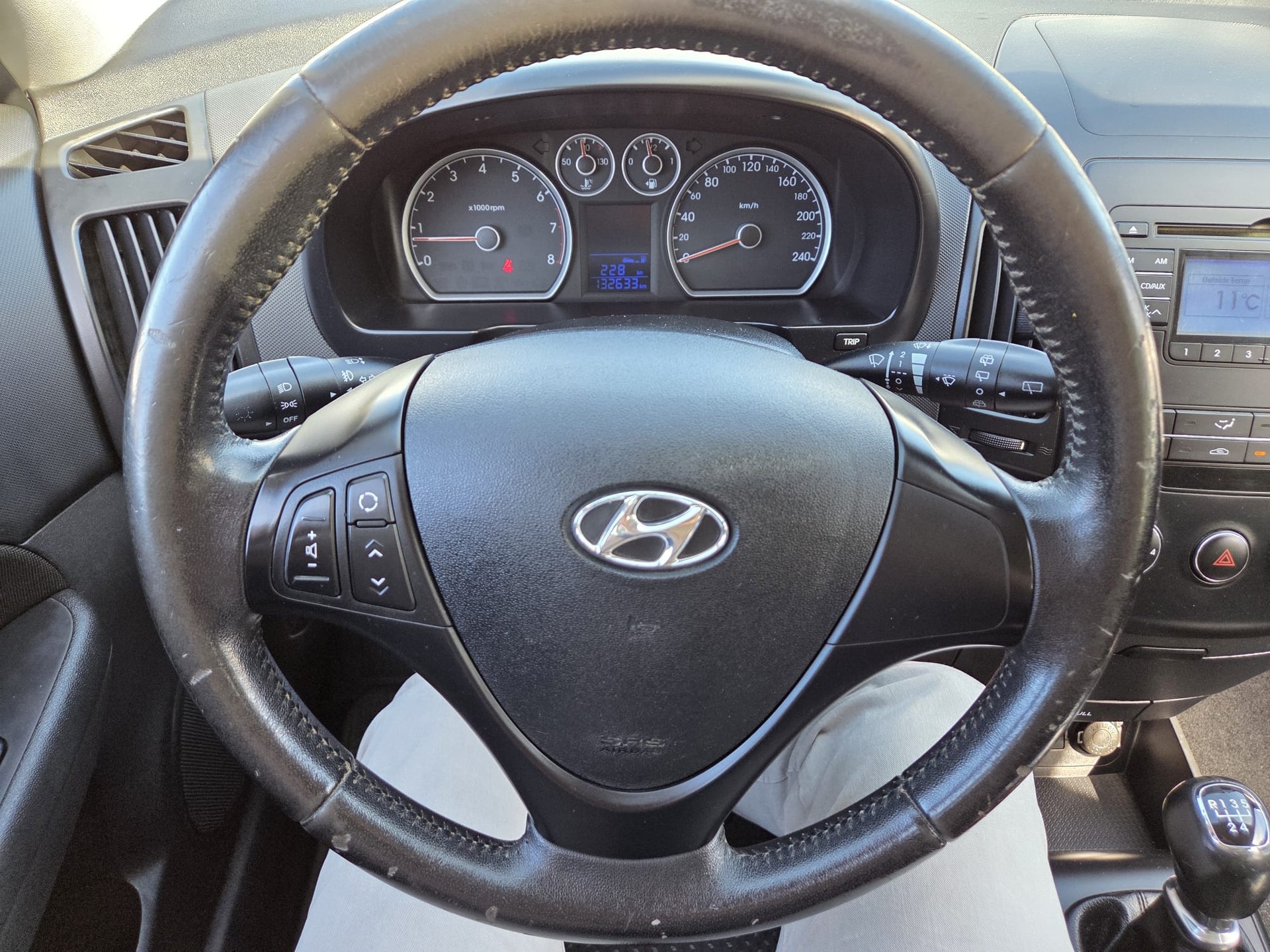 HYUNDAI i30 Wagon 1.4 Comfort ** Frish MFK ** Expertise & Service du jour **-image-6
