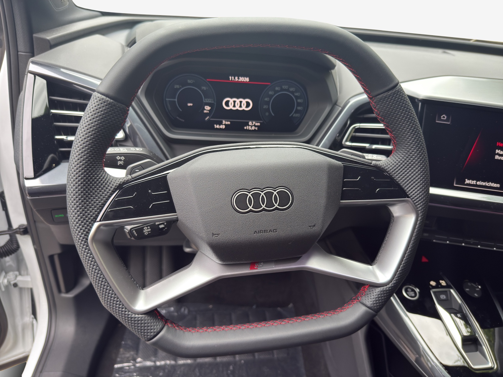 AUDI Q4 e-tron 45 Edition Swiss Ski quattro-image-7