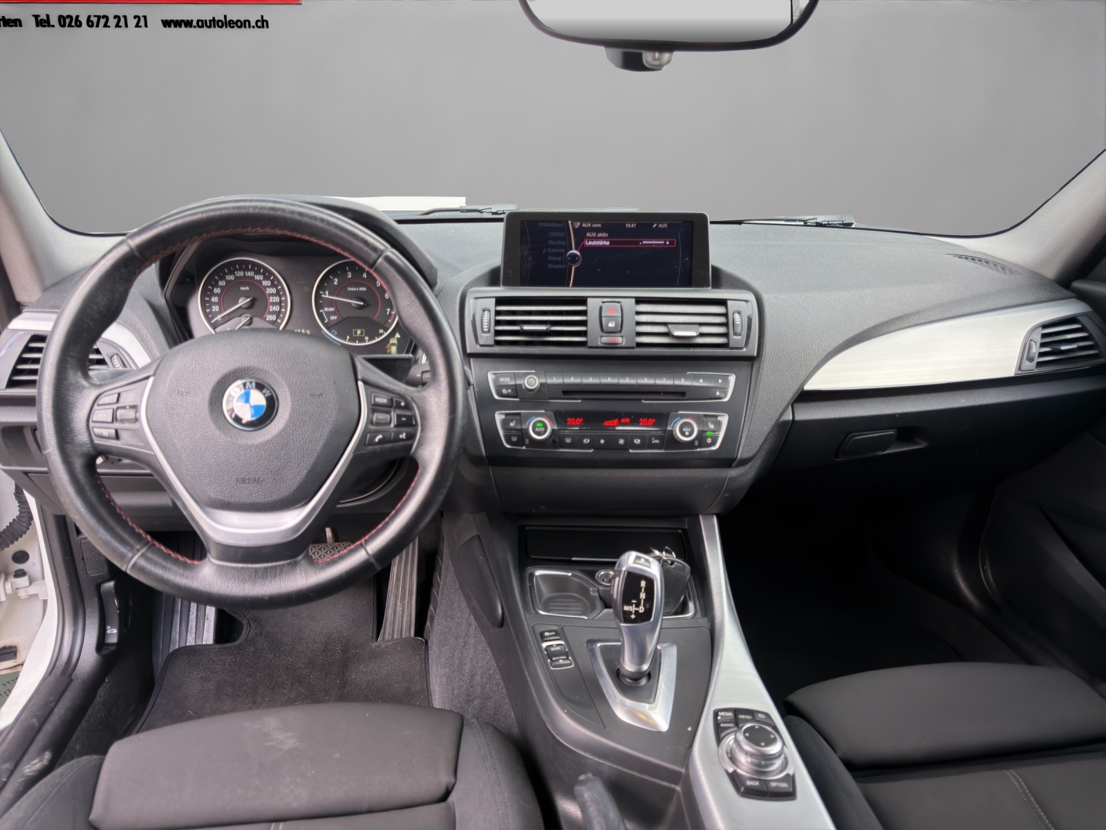 BMW 116i Sport Line Steptronic-image-13
