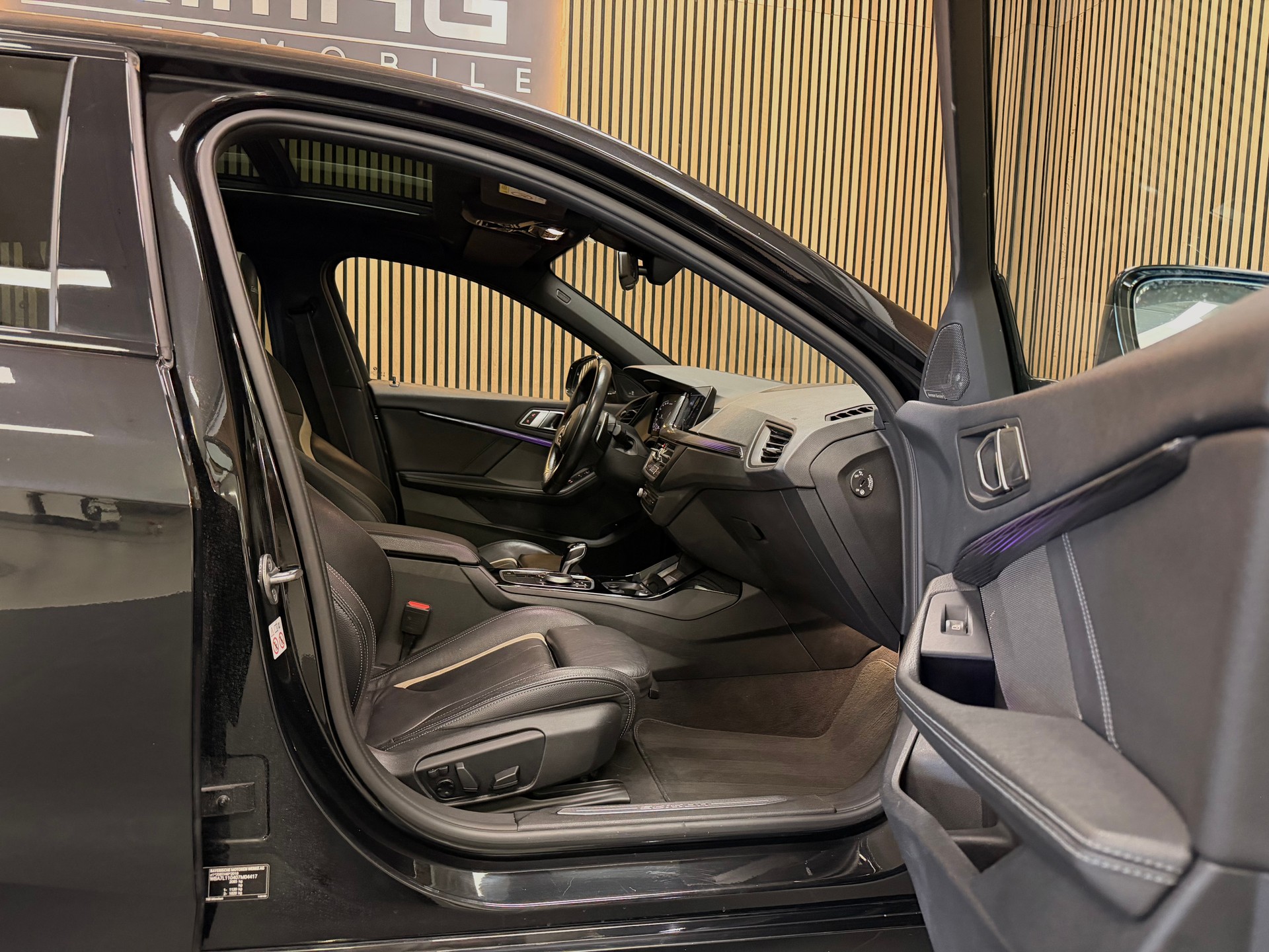 BMW M135i xDrive M Sport Pro Steptronic | Vollausstattung | Frisch ab Service | Frisch ab MFK | CarVertical | Garantie-image-22