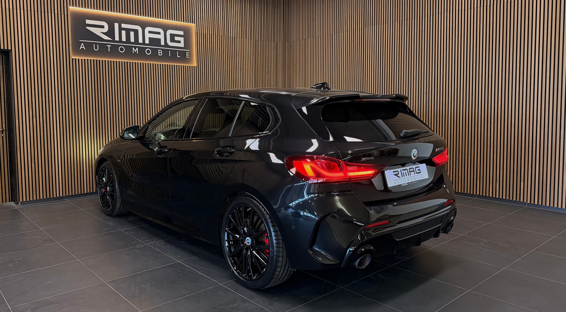 BMW M135i xDrive M Sport Pro Steptronic | Vollausstattung | Frisch ab Service | Frisch ab MFK | CarVertical | Garantie-image-10