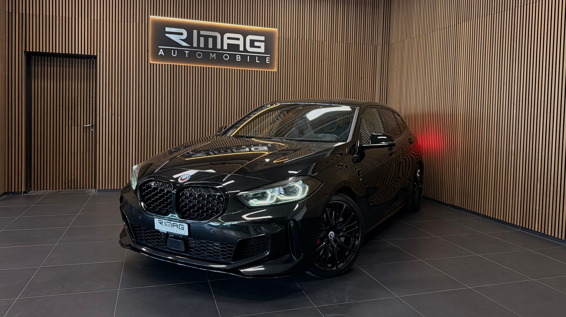 BMW M135i xDrive M Sport Pro Steptronic | Vollausstattung | Frisch ab Service | Frisch ab MFK | CarVertical | Garantie