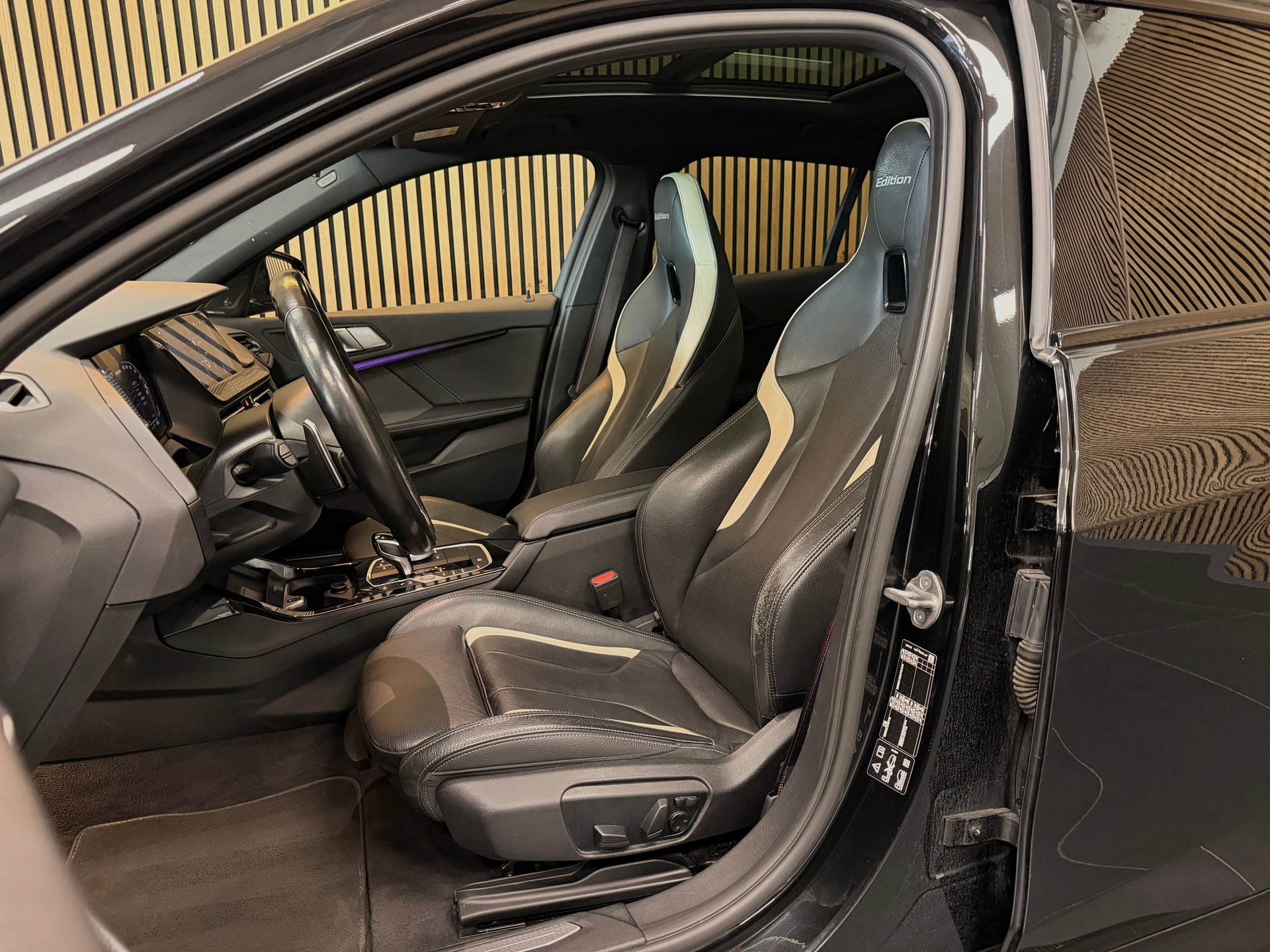 BMW M135i xDrive M Sport Pro Steptronic | Vollausstattung | Frisch ab Service | Frisch ab MFK | CarVertical | Garantie-image-28