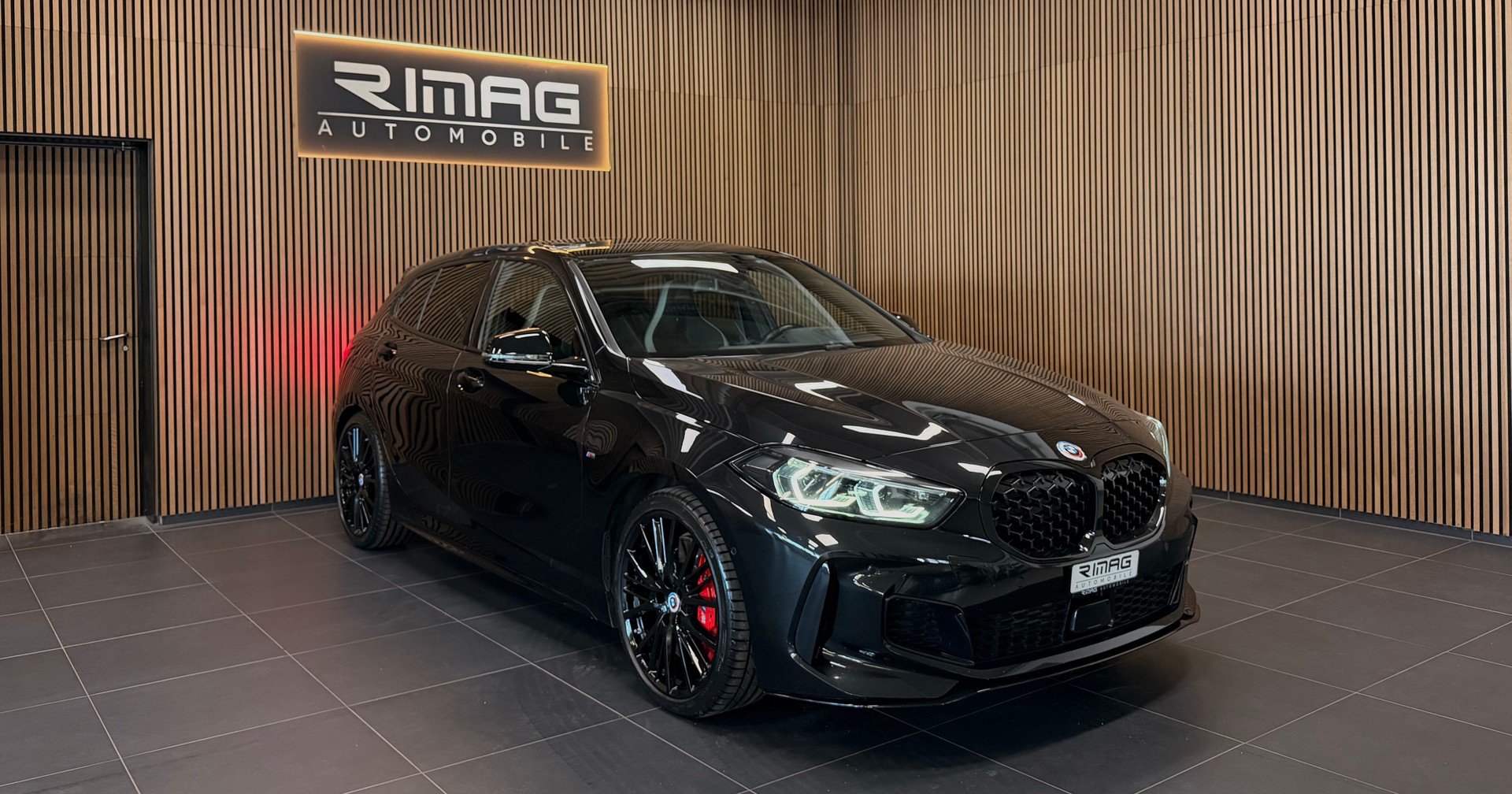 BMW M135i xDrive M Sport Pro Steptronic | Vollausstattung | Frisch ab Service | Frisch ab MFK | CarVertical | Garantie-showroom-element-2