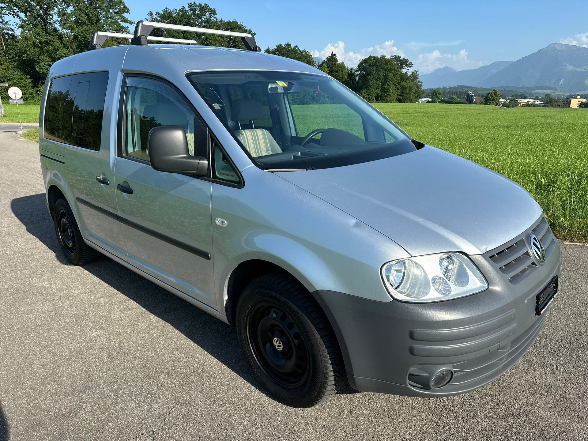 VW Caddy Life 1.9TDI PD-showroom-element-3