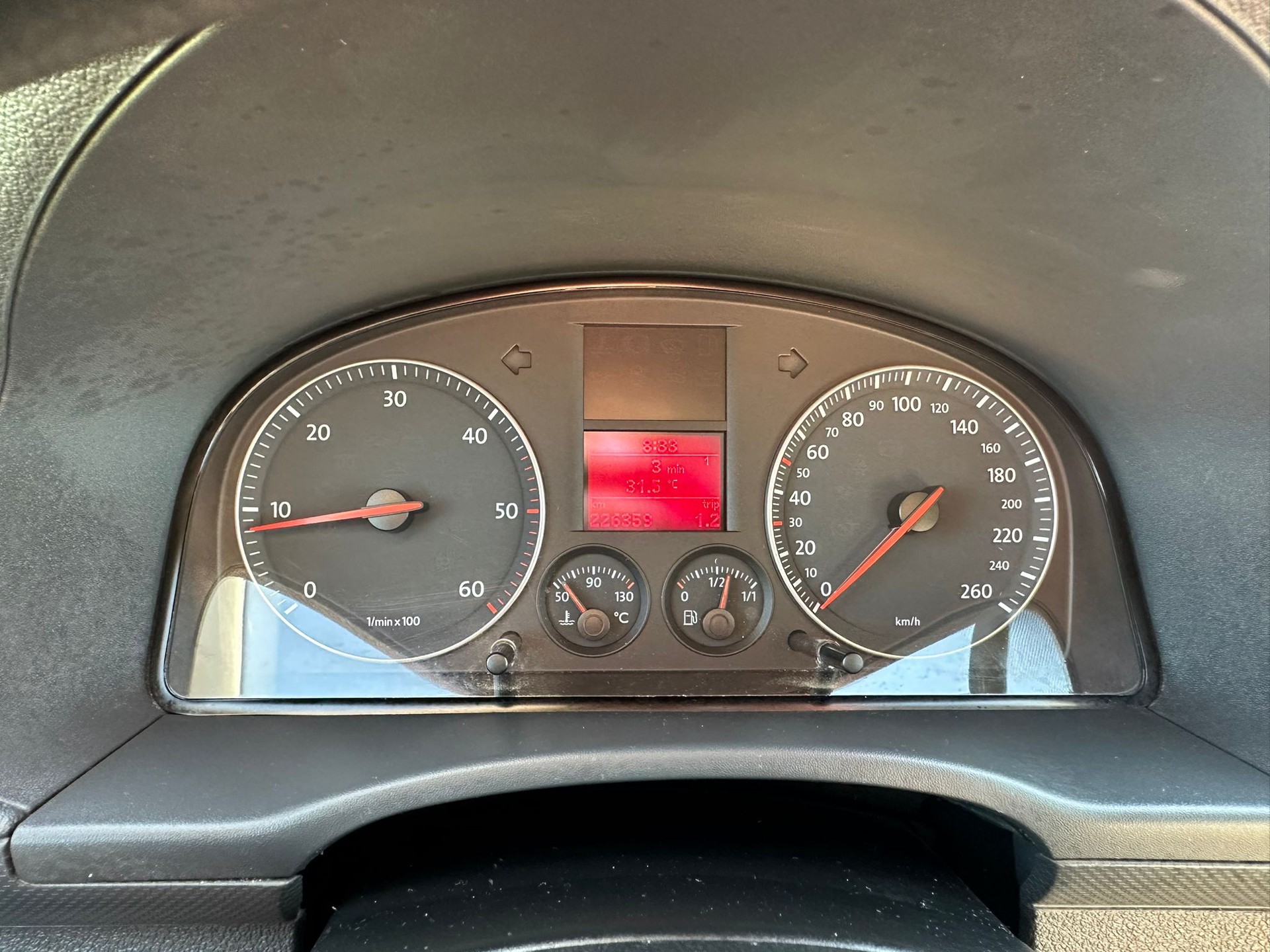 VW Caddy Life 1.9TDI PD-image-15