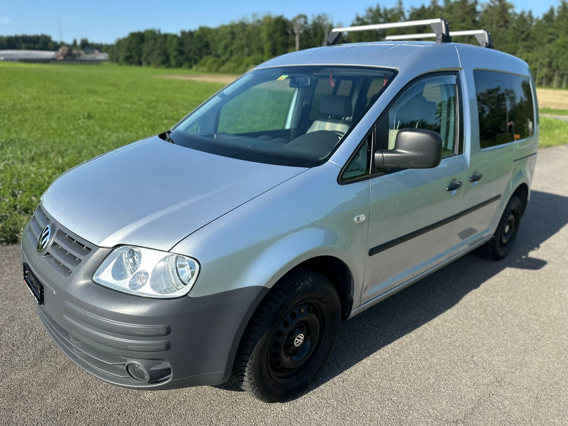 VW Caddy Life 1.9TDI PD-showroom-element-1