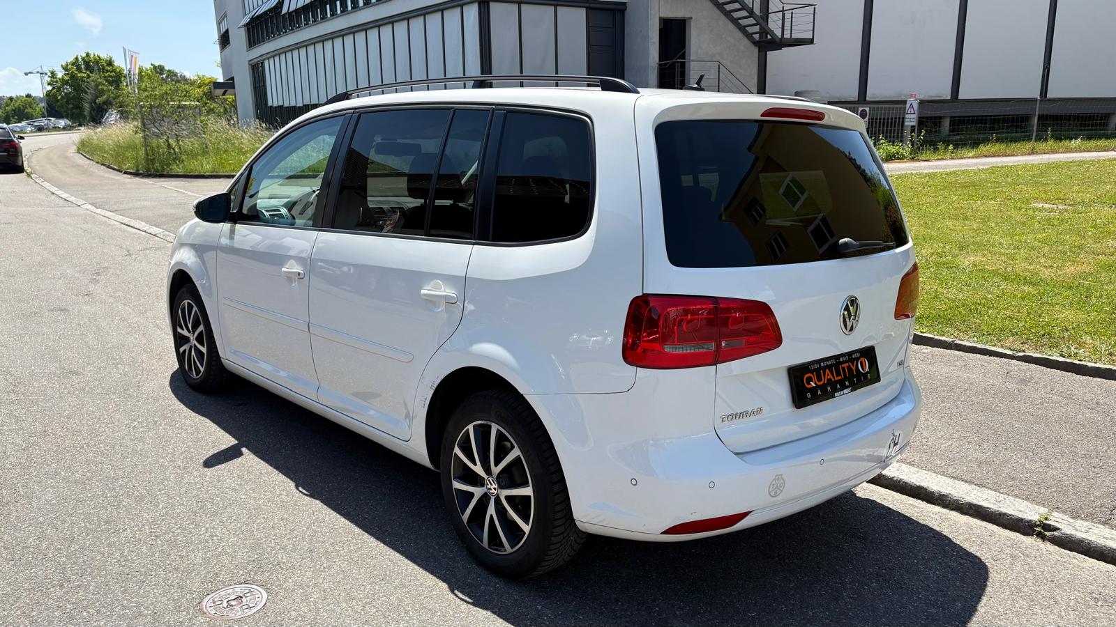 VW Touran 1.4 TSI Trendline DSG-image-6