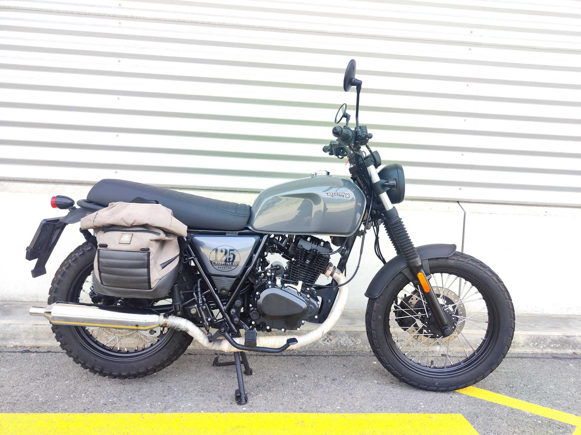 BRIXTON Cromwell 125 CBS-image-0
