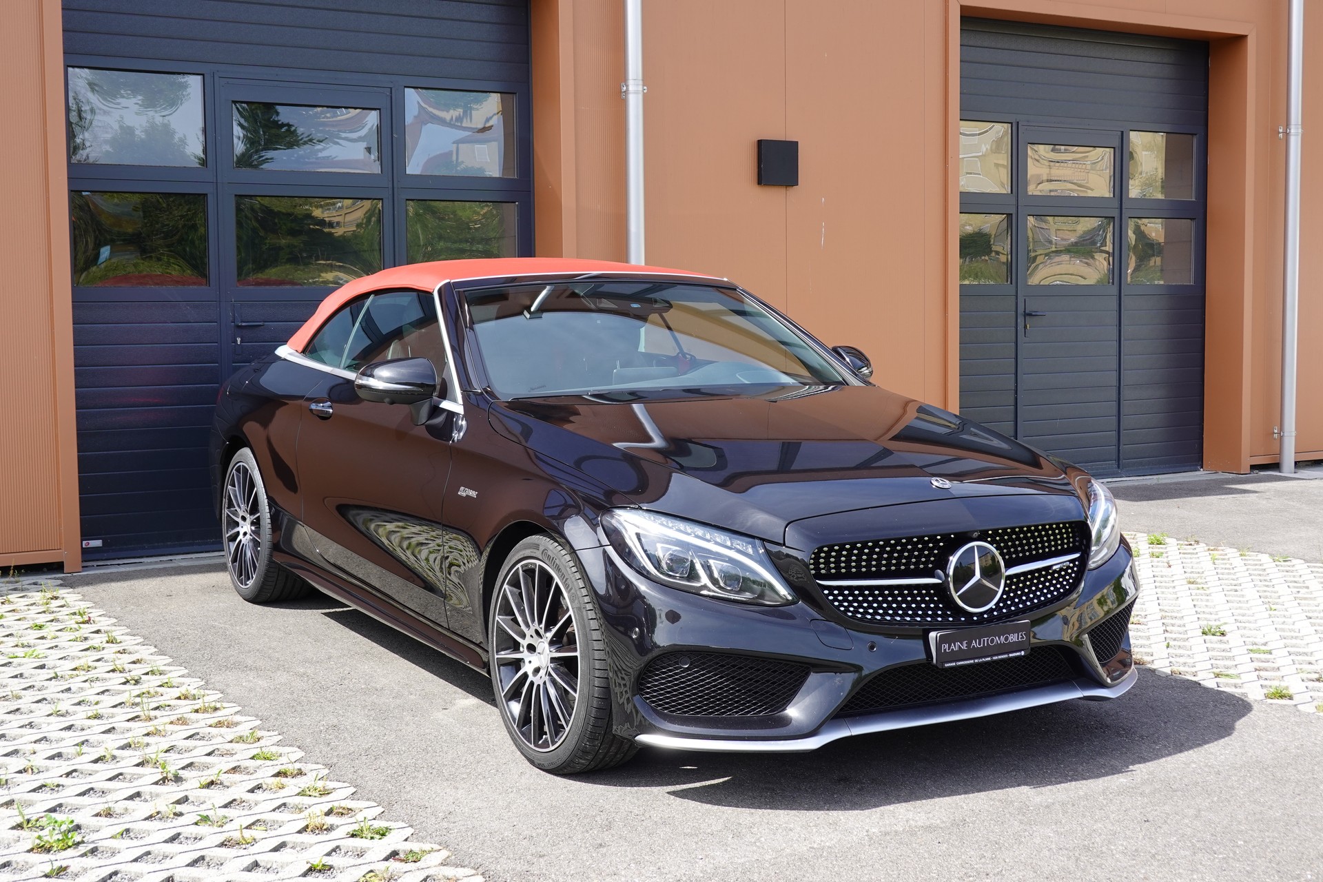 MERCEDES-BENZ C 43 Cabriolet AMG 4Matic -" Pack AMG * Sièges Electriques/Chauffant/aéré * GPS * intérieur carbone * Son Burmester *-image-2