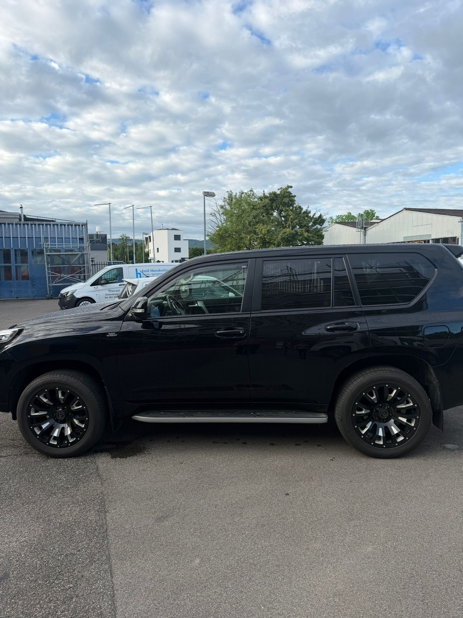 TOYOTA Land Cruiser 4.0 VVT-i Sol Premium Automatic-image-16