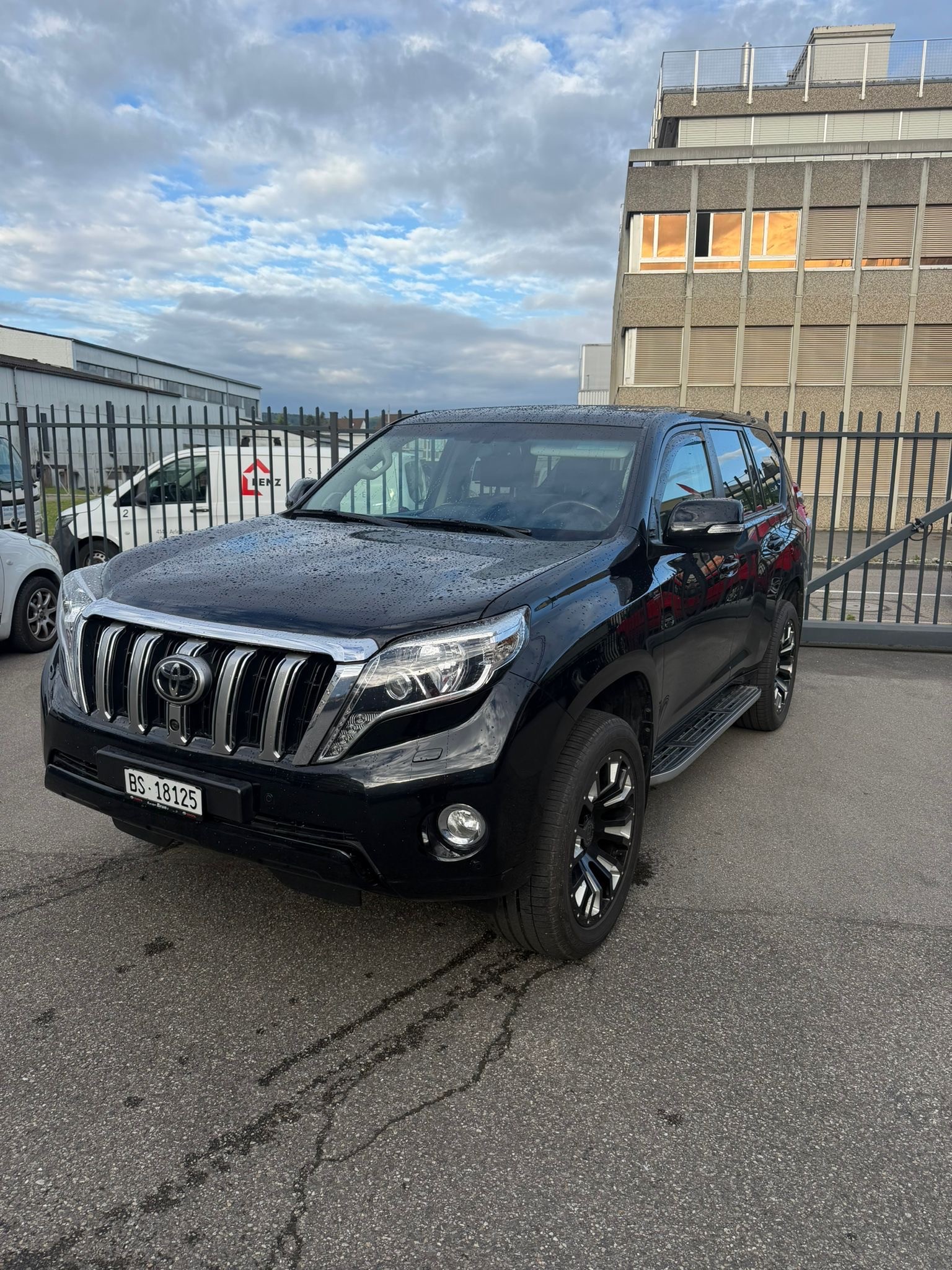 TOYOTA Land Cruiser 4.0 VVT-i Sol Premium Automatic