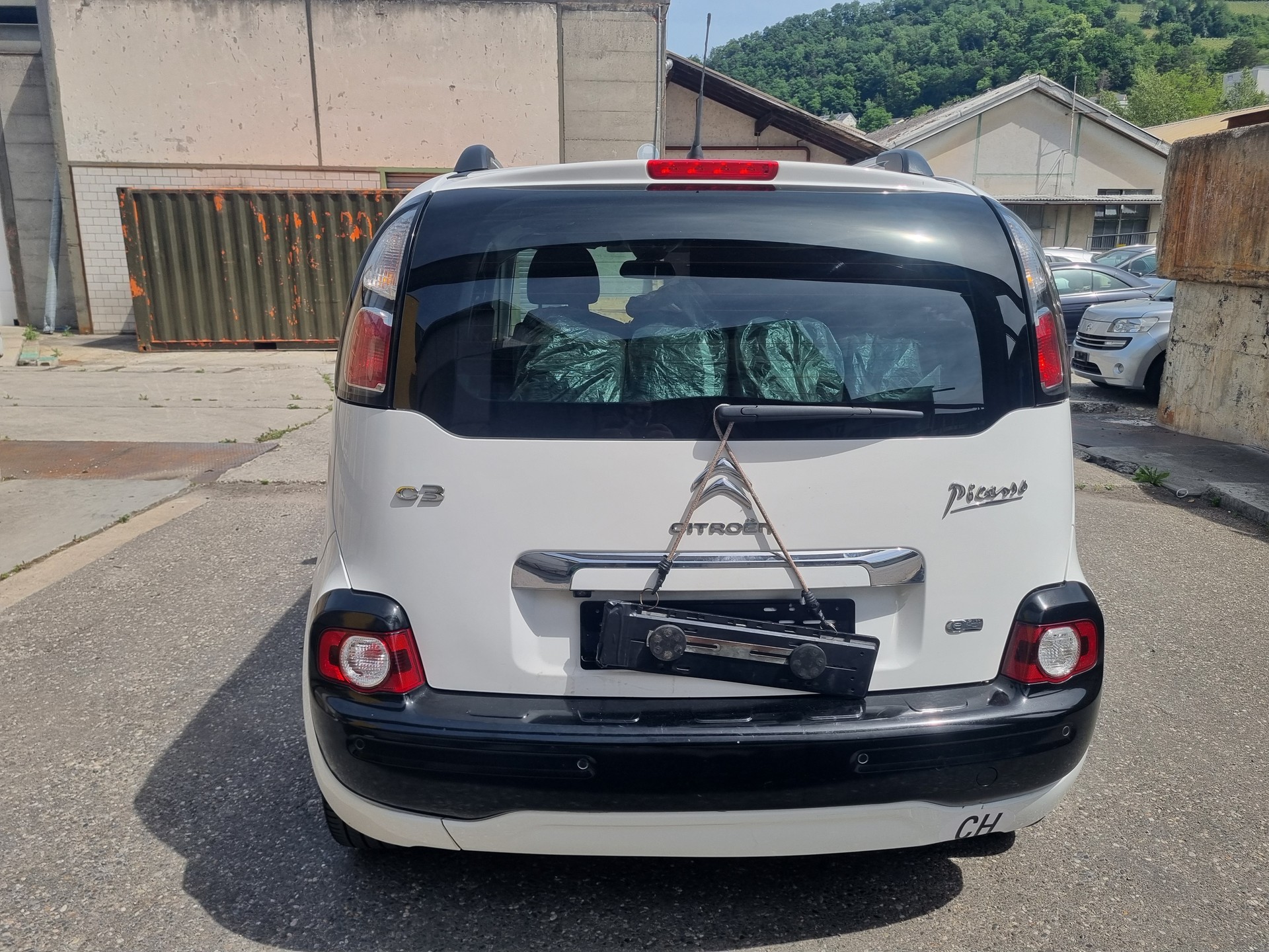 CITROEN C3 Picasso 1.6 HDi Séduction EGS6-image-3