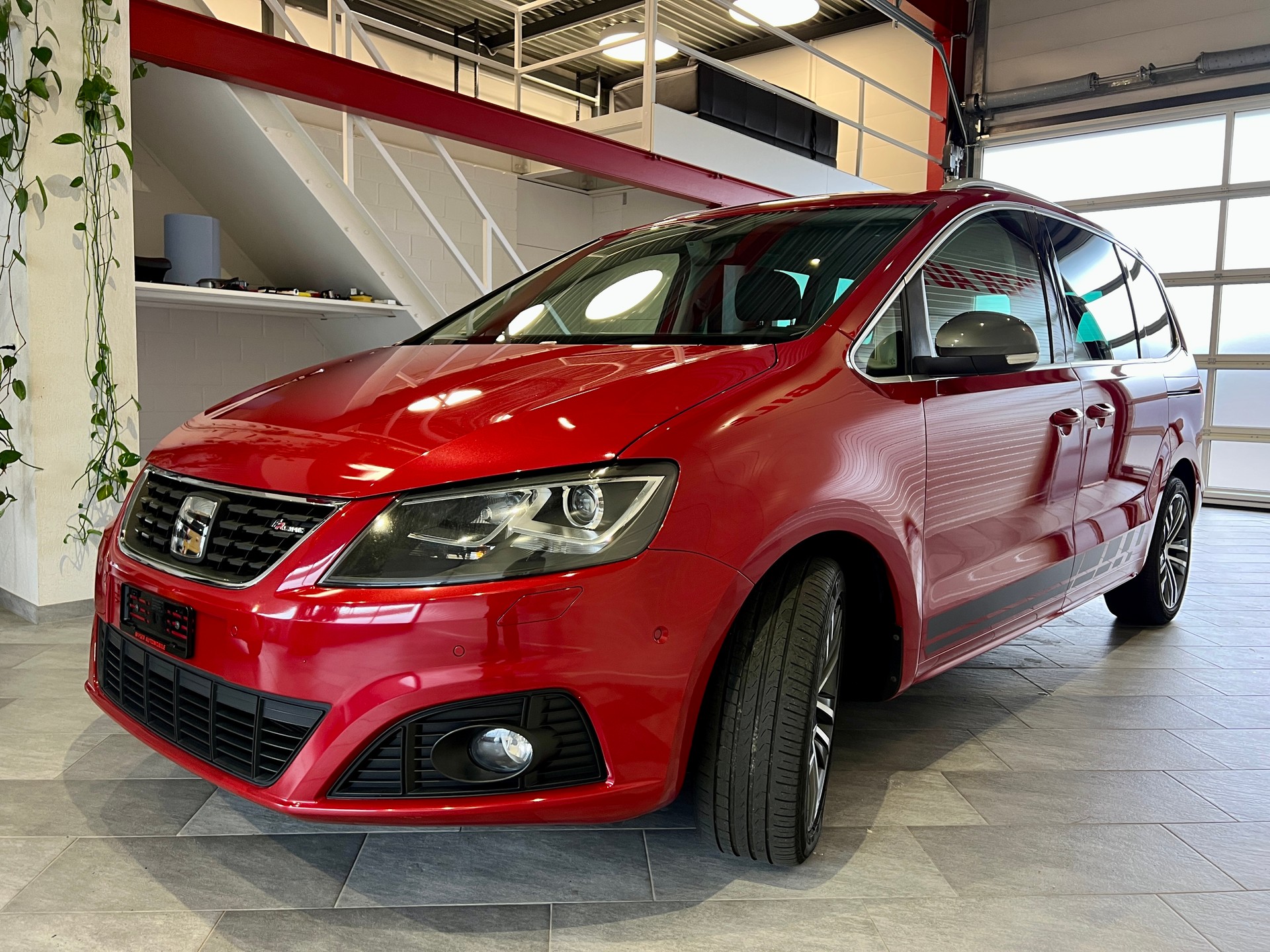 SEAT Alhambra 2.0 TDI 4Drive SWISS FR-showroom-element-3