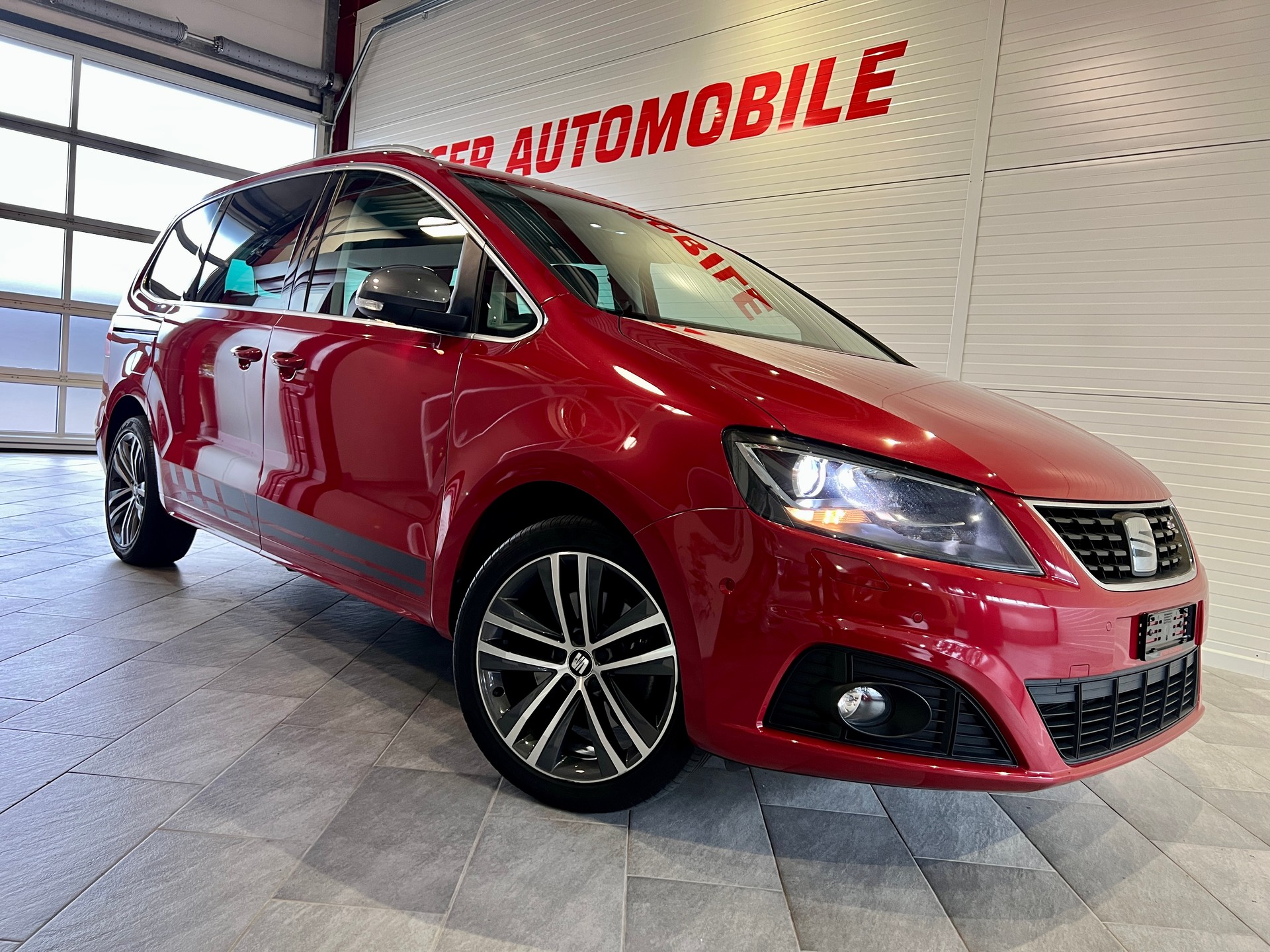 SEAT Alhambra 2.0 TDI 4Drive SWISS FR-showroom-element-1