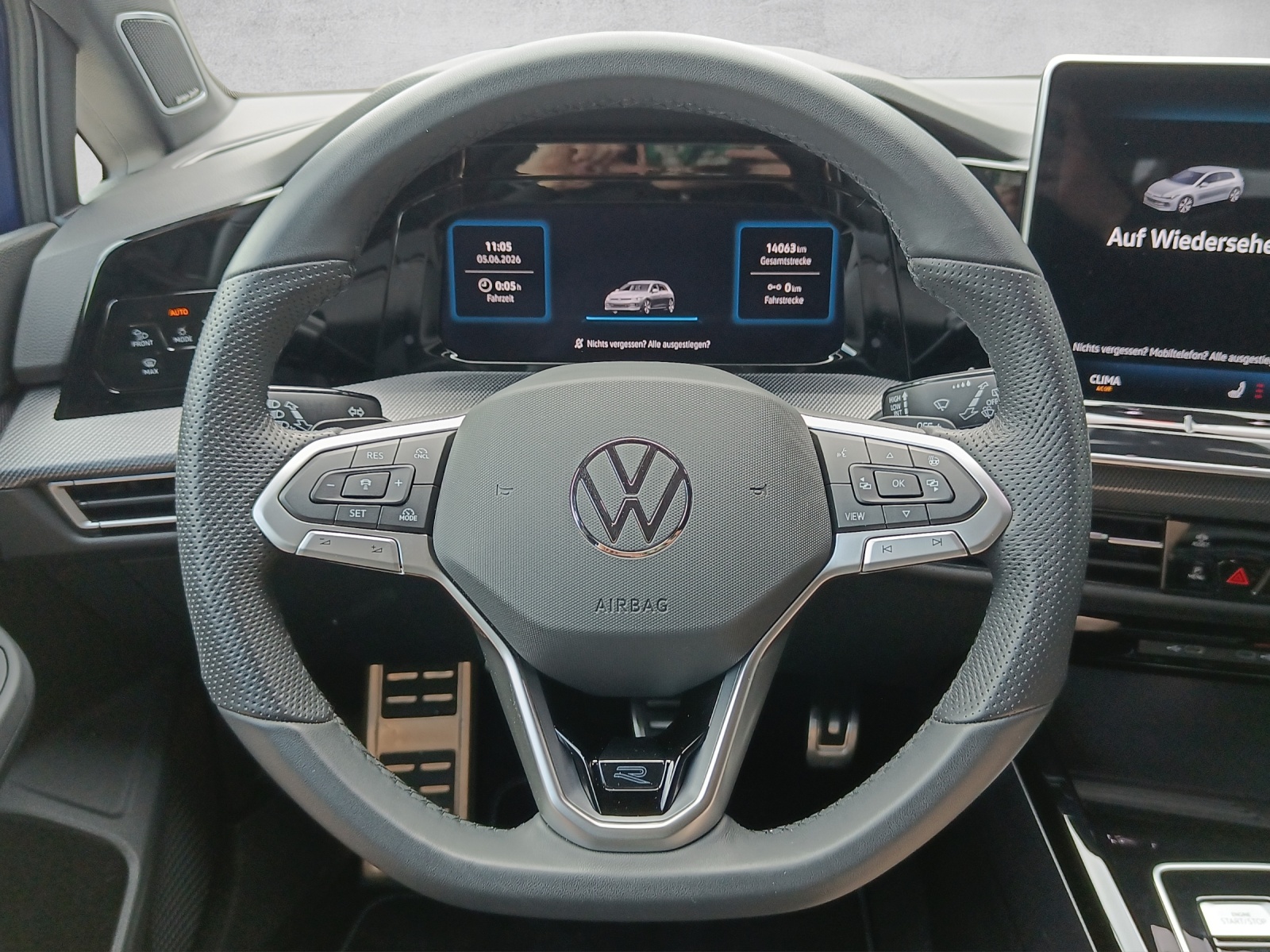 VW Golf VIII 1.5 eTSI R-Line DSG Black Style*5J Garantie*8-Fach Räder*-image-9