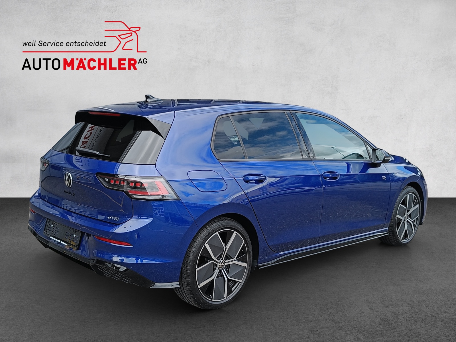 VW Golf VIII 1.5 eTSI R-Line DSG Black Style*5J Garantie*8-Fach Räder*-image-4
