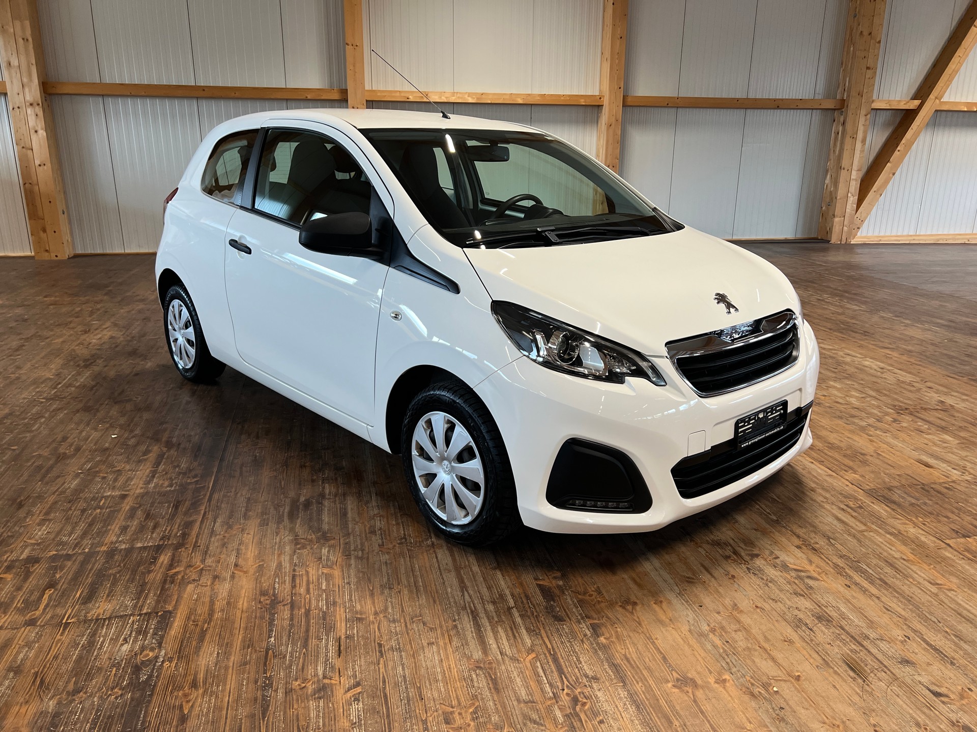 PEUGEOT 108 1.0 VTi Like-showroom-element-2